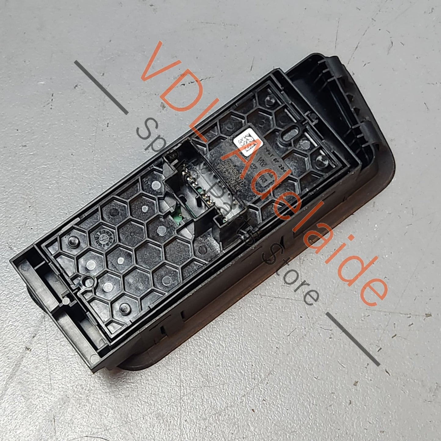 5G0959857EWZU    Genuine OEM VW Golf Gti R Mk7 Master Drivers Electric Window Switch 5G0959857C