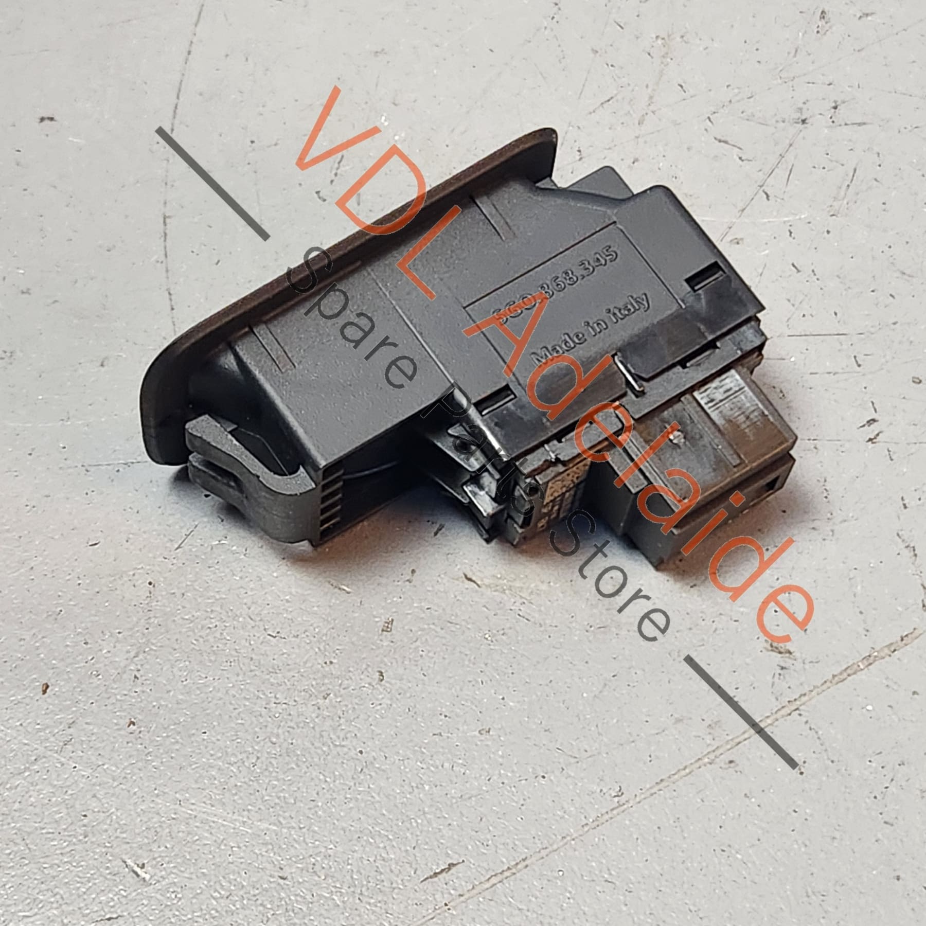 5G0959855LWZU    Volkswagen VW Highline Front or Rear Passenger Single Power Window Switch 5G0959855L