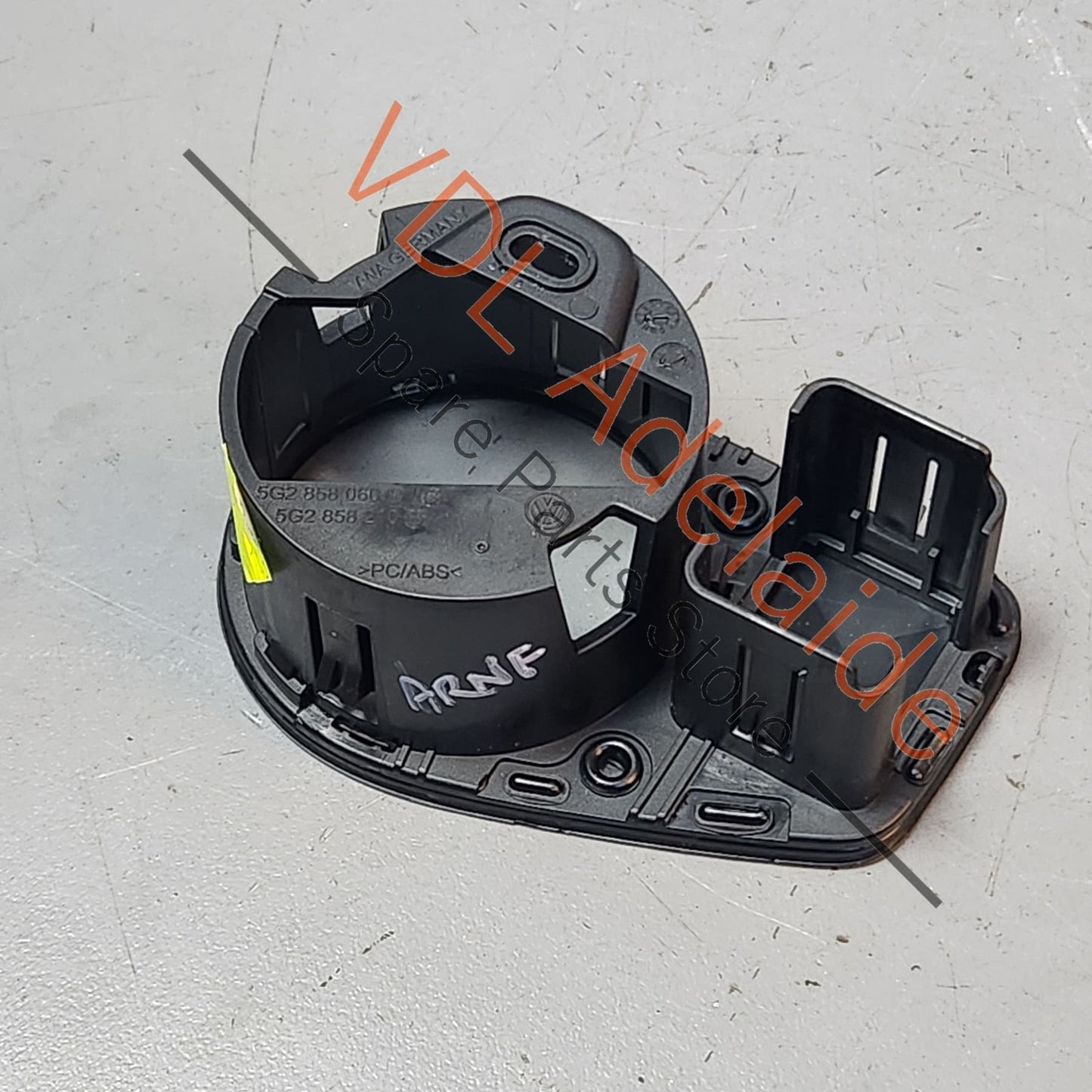 5G2858060 5G2858060CYI2   VW Golf GTi Mk7 Headlight Switch Surround Interior Trim Gloss Black 5G2858060C YI2