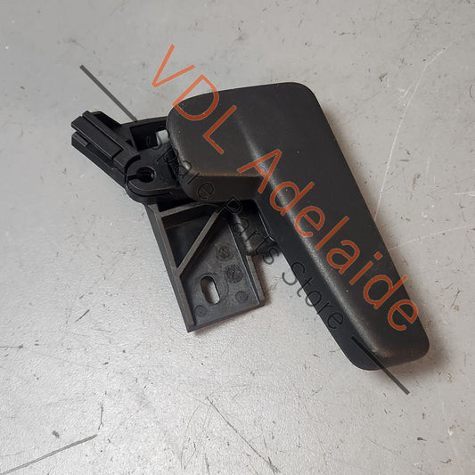 3C282353382V    VW Golf MK7 Bonnet Release Handle 3C2823533 3C2823633A