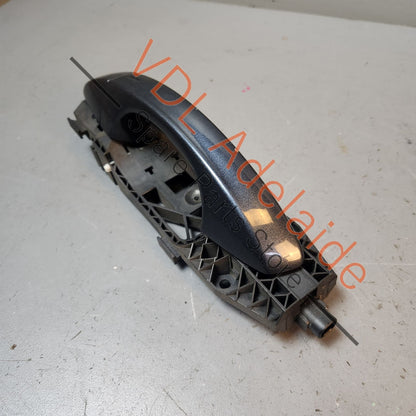 5G0837205RGRU 5N0839885H   VW Golf MK7 7.5 Left Side Exterior Door Handle for Keyless Entry and Mounting Bar 5G0837205R GRU 5N0839885H Dark Iron Blue Metallic 8P8P LD5G