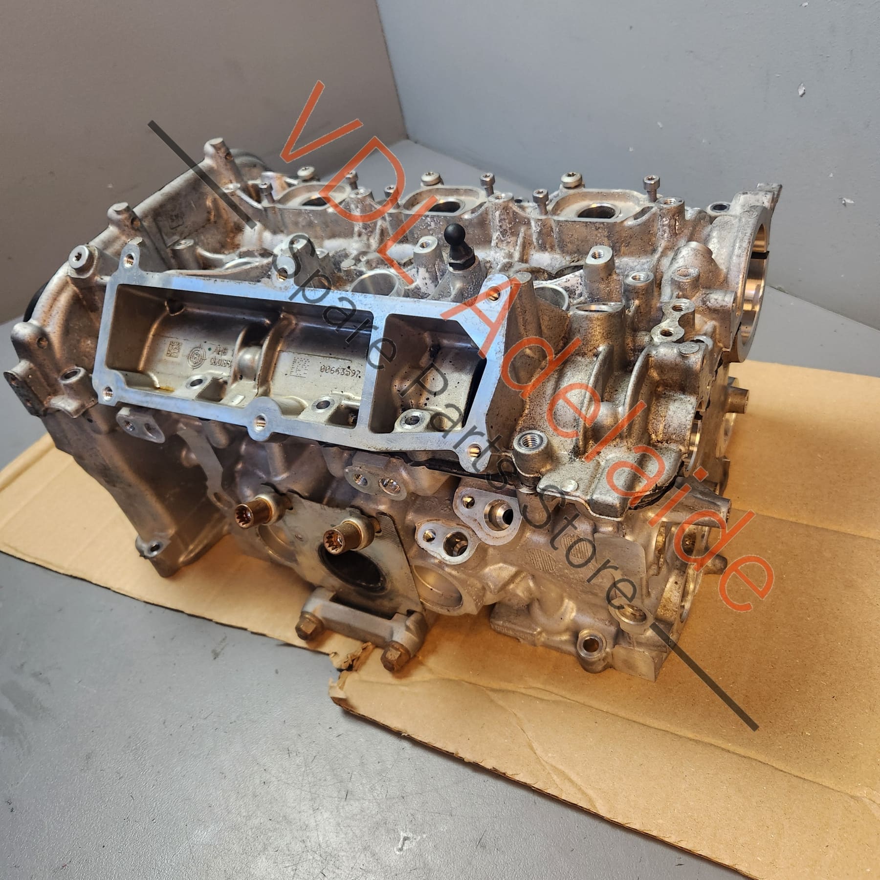 PAC103061A 9A710306110 9A710900311 9A710910202 Porsche 324kw DCAB DCA Engine Cylinder Head Cyl 4-6 Left Complete With Camshafts and Valves