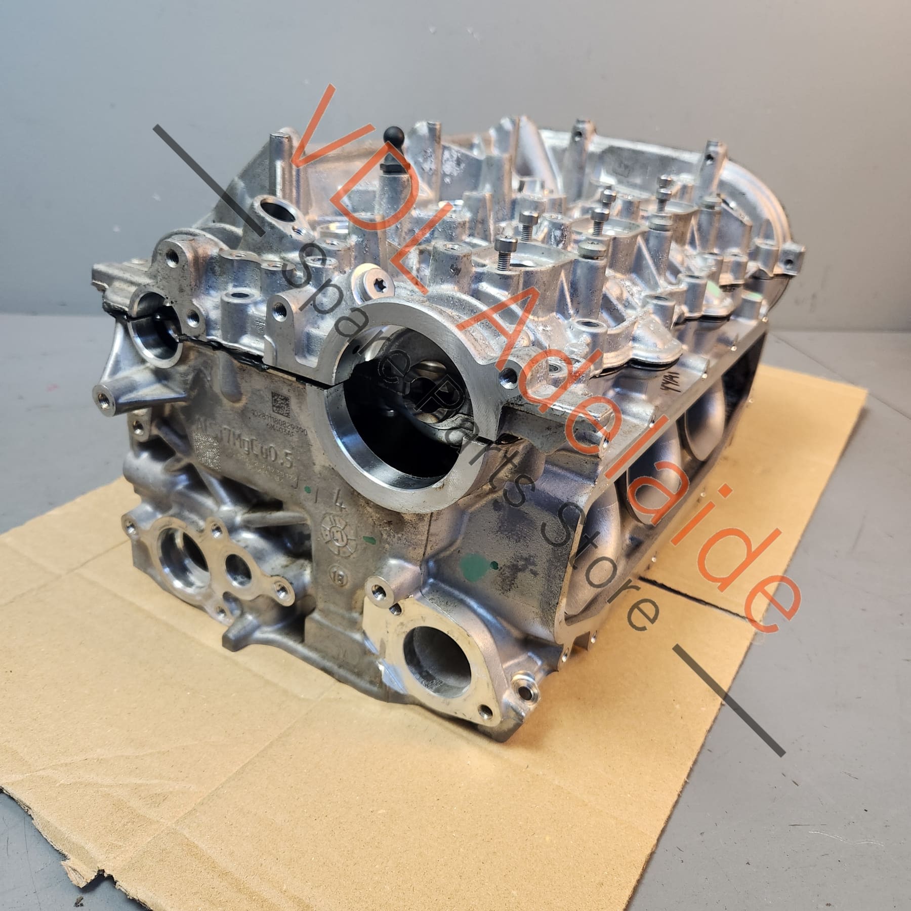 PAC103061A 9A710306110 9A710900311 9A710910202 Porsche 324kw DCAB DCA Engine Cylinder Head Cyl 4-6 Left Complete With Camshafts and Valves