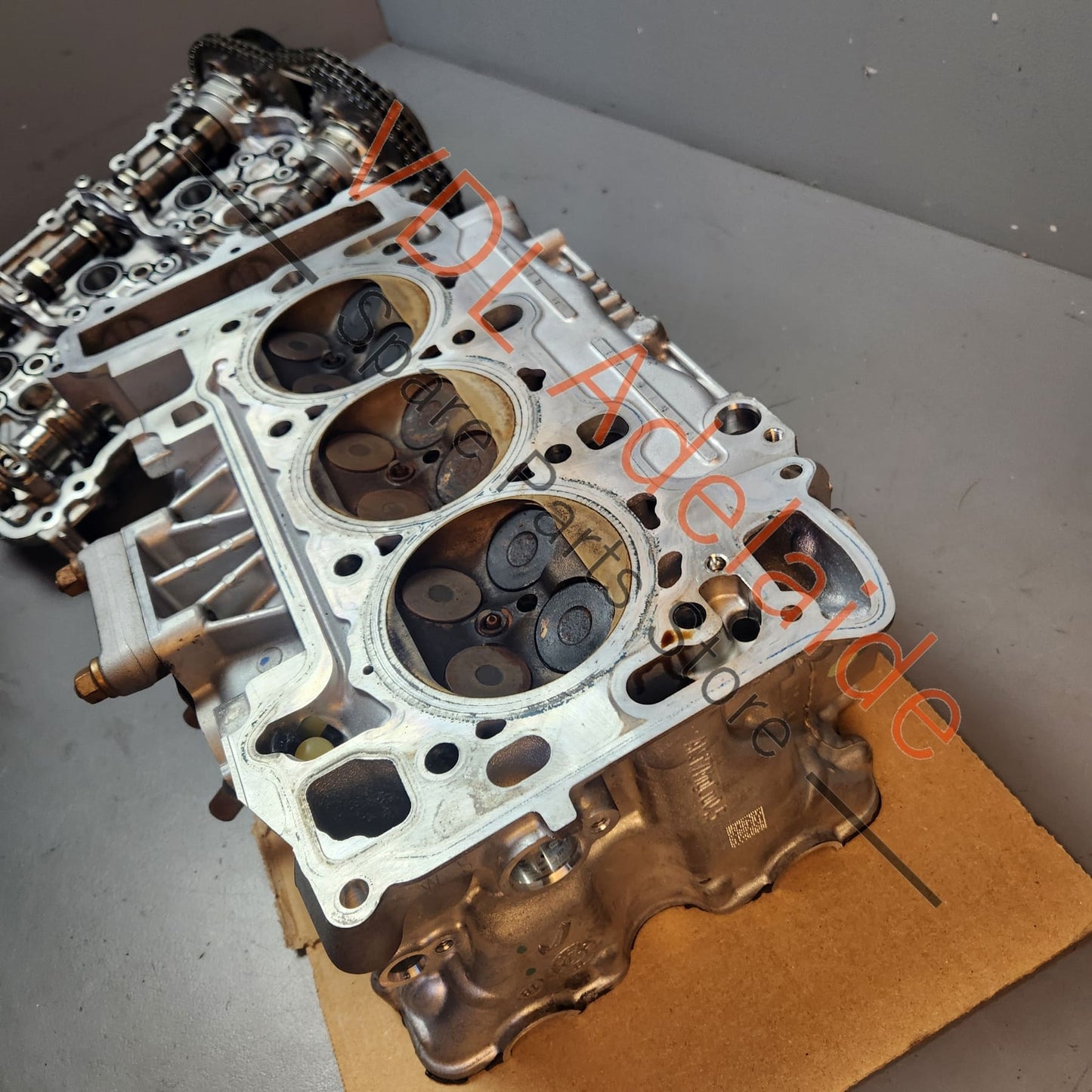 PAC103062A 9A710306210 9A710900310 9A710910200 Porsche 324kw DCAB DCA Engine Cylinder Head Cyl 1-3 Right Complete With Camshafts and Valves