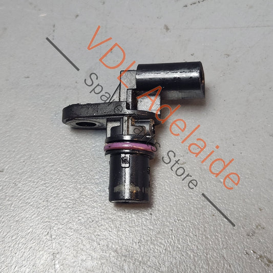 06M907601D    Porsche Audi Volkswagen Camshaft Position Sensor Impulse Sender 06M907601D