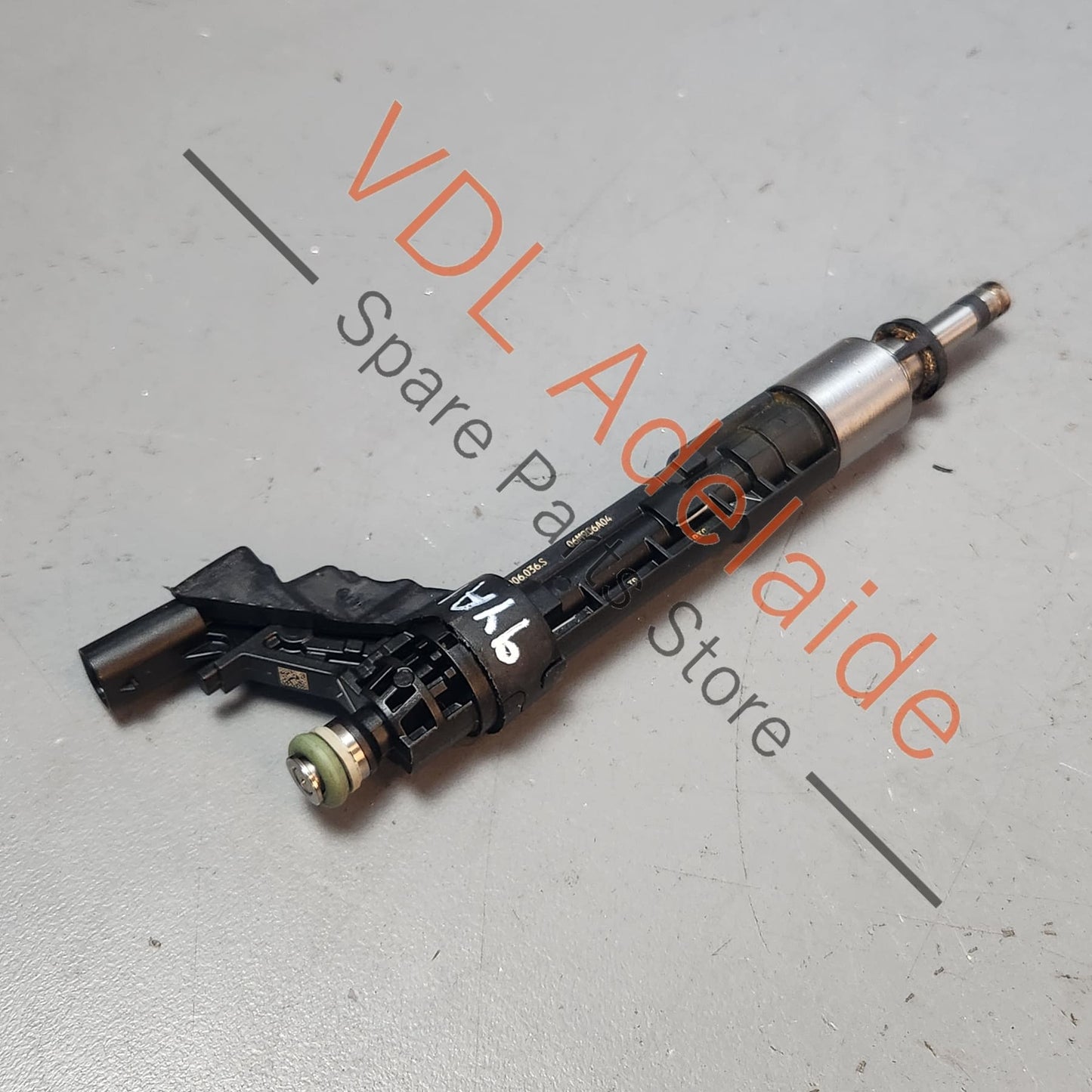 PAB906036E 06M906036AD   Genuine Audi Porsche VW Fuel Injector PAB90603600 PAB906036E 06M906036AD 06M906036AQ 06M906036S PAC906036H PAC906036F