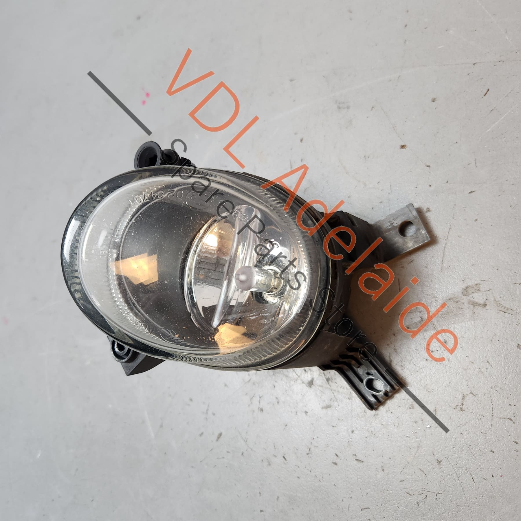 8E0941700E    Audi S3 8P Halogen Fog Light Lamp Right 8E0941700E