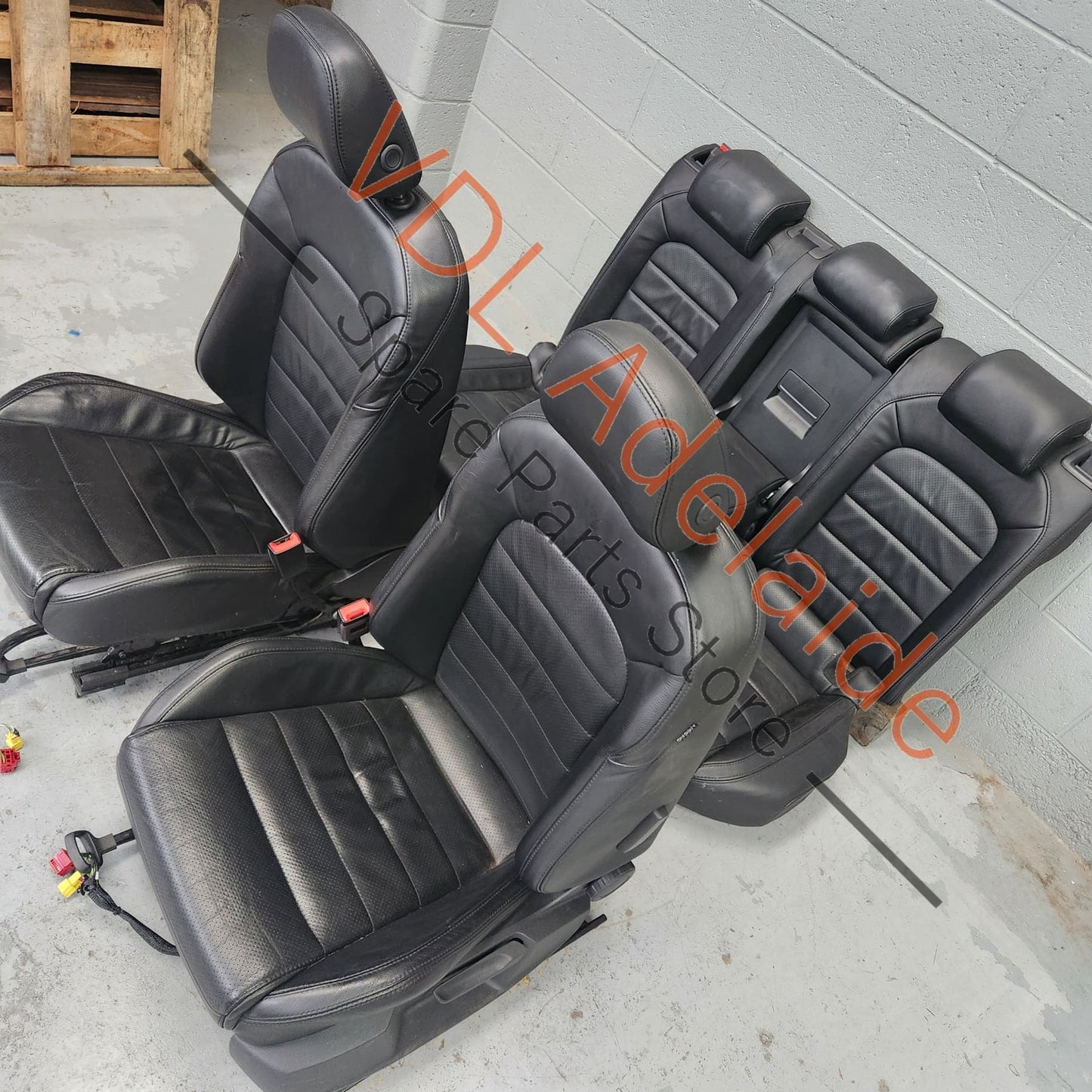     VW Golf MK7 Leather Seat Set Good upgrade for Amarok