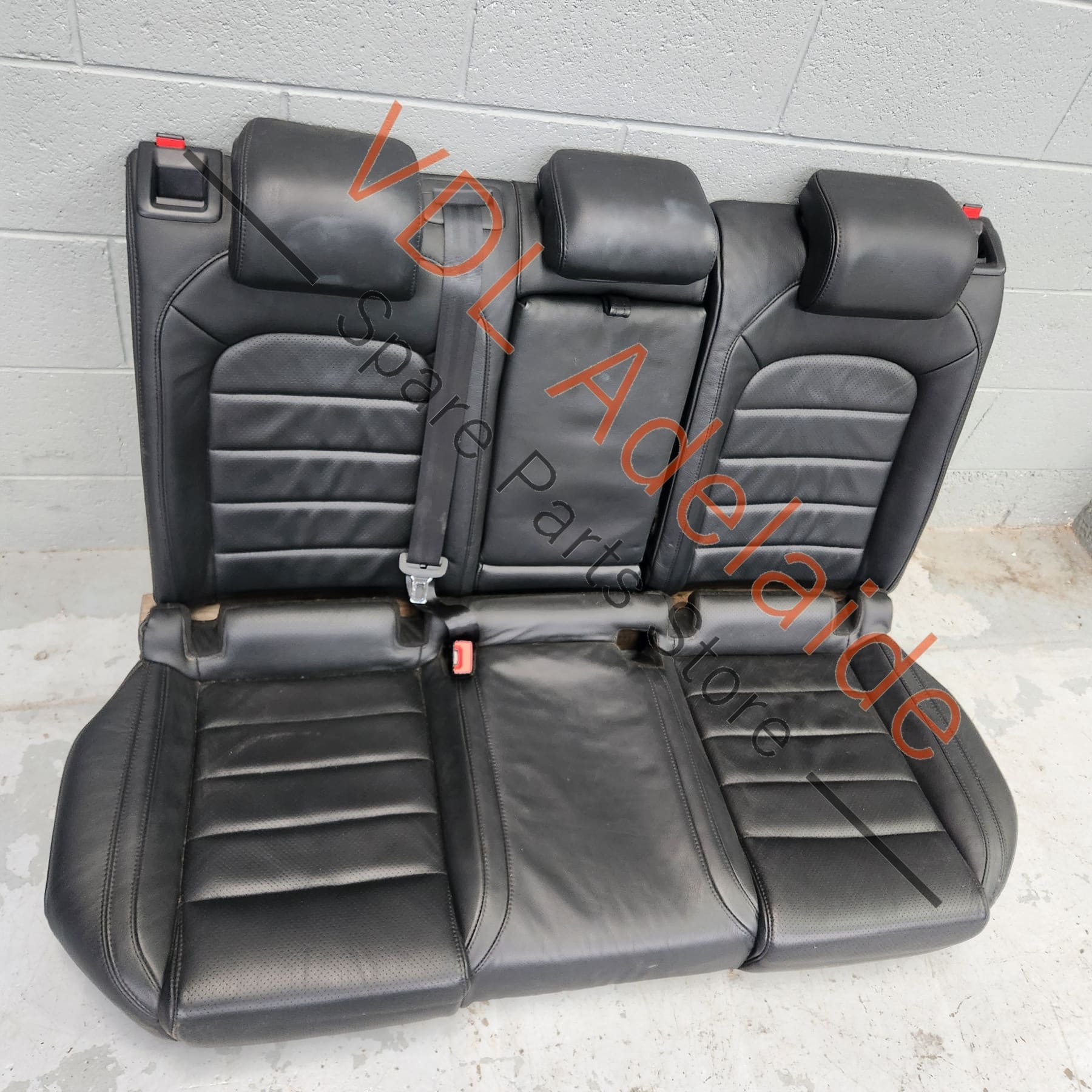     VW Golf MK7 Leather Seat Set Good upgrade for Amarok