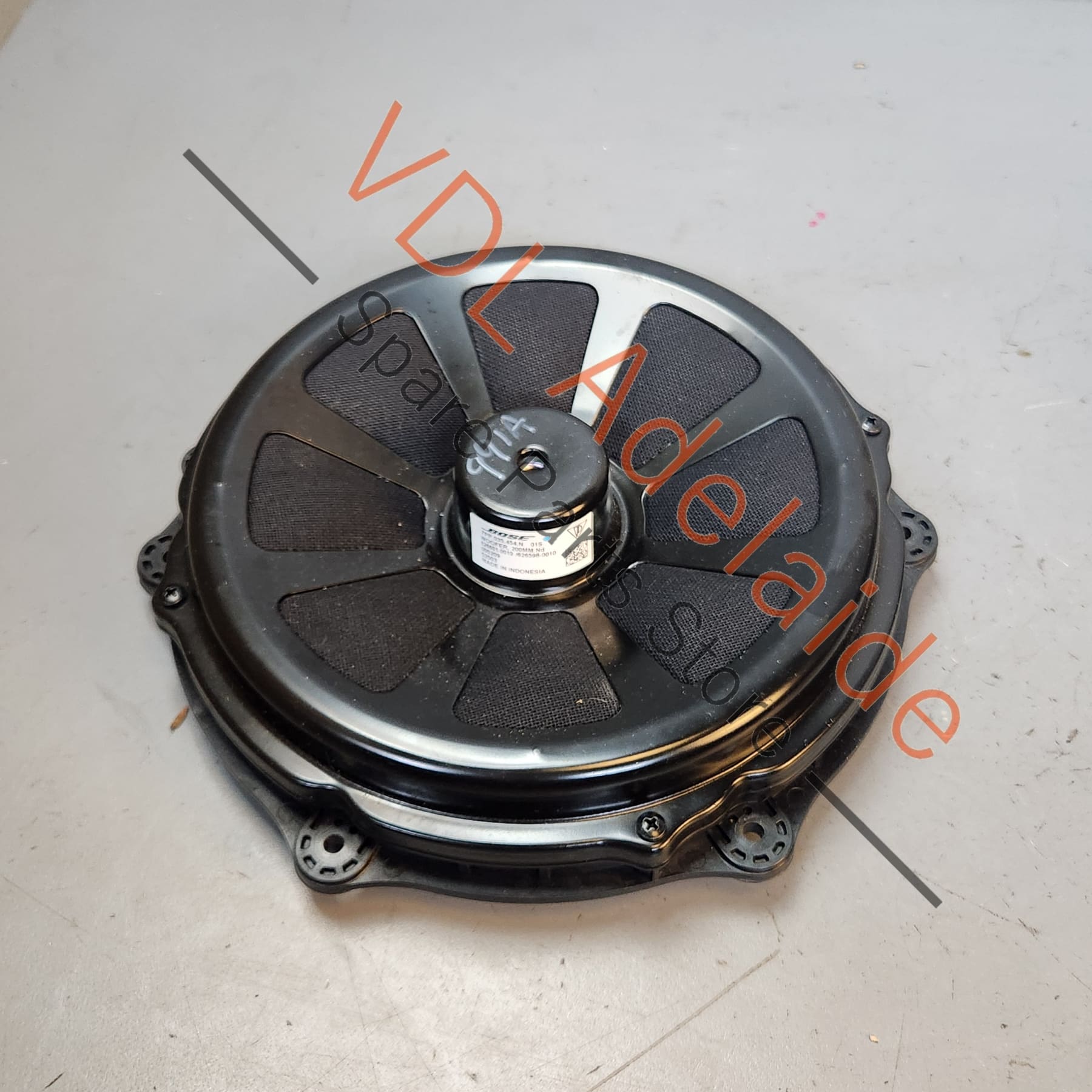 9A764555514 7PP035454N   Porsche 911 BOSE Bass Low Tone Speaker 9A764555514 7PP035454N