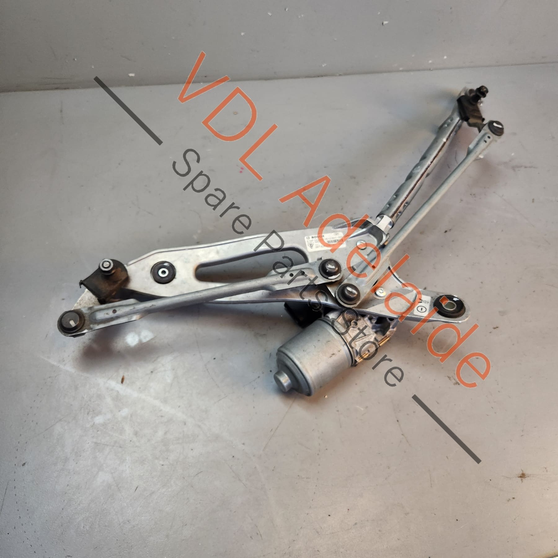 99162803608 99162803610   Porsche 911 Cayman Boxster RHD Windscreen Wiper Motor w Linkages 99162803606