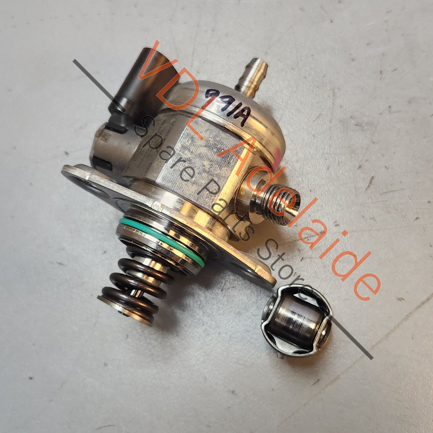 9A211031502 9A211031500 9A211031501  Genuine OEM Porsche 911 3.0T GTS High Pressure Fuel Pump 9A211031500 9A211031501 9A211031502