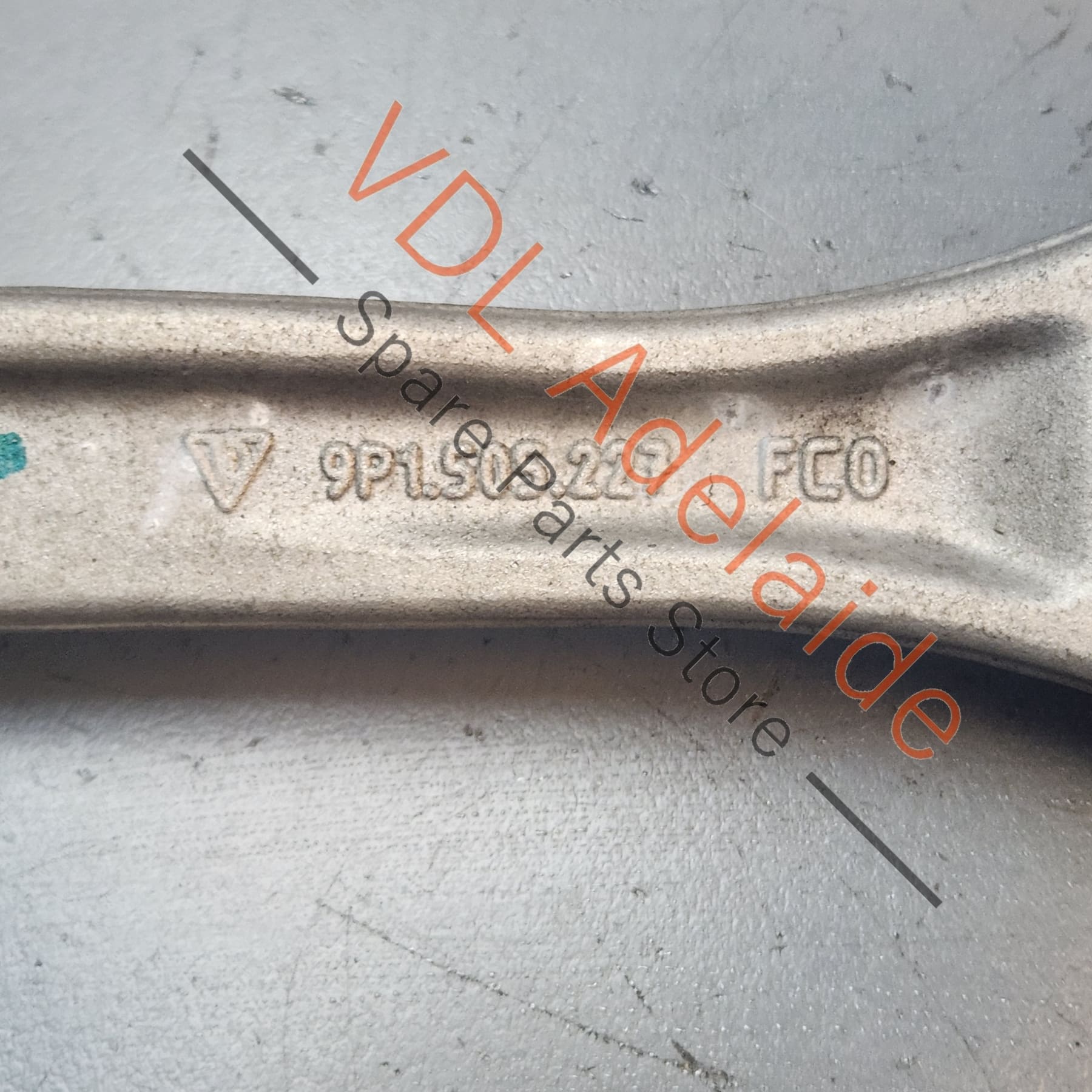 9P1505237B 9P1505227 99133106104  Porsche 911 Rear Axle Guide Wishbone Suspension Control Arm 9P1505237B