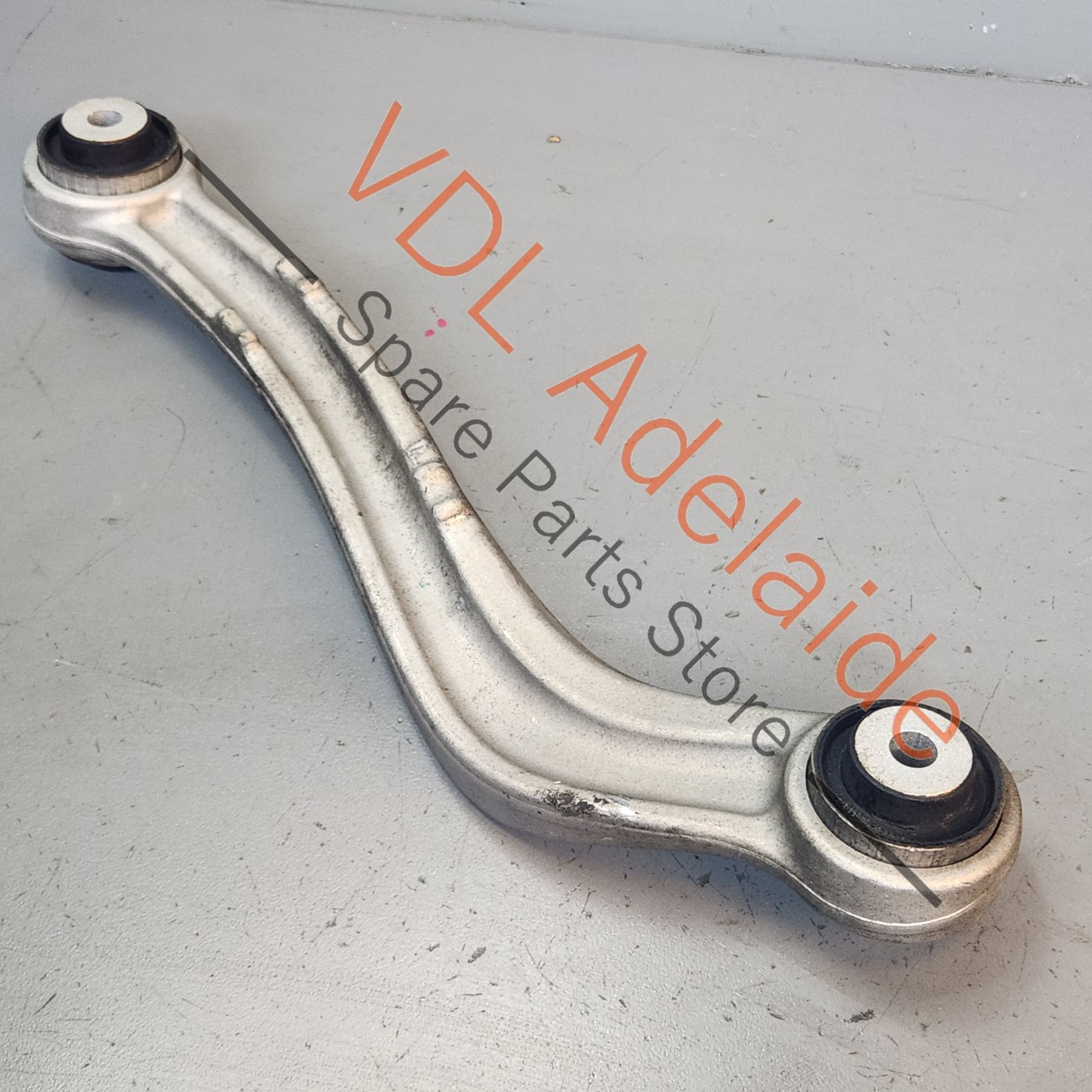 9P1505223B 99133104320 9P1505263  Porsche 911 Rear Left Lower Control Arm 9P1505223B 99133104320 9P1505263