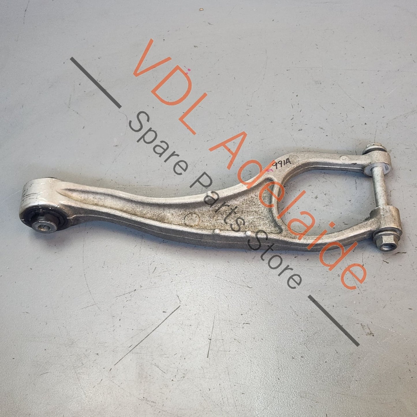 9P1505311 9P1505323 
99133105321  Porsche 911 Rear Lower Control Arm 9P1505311