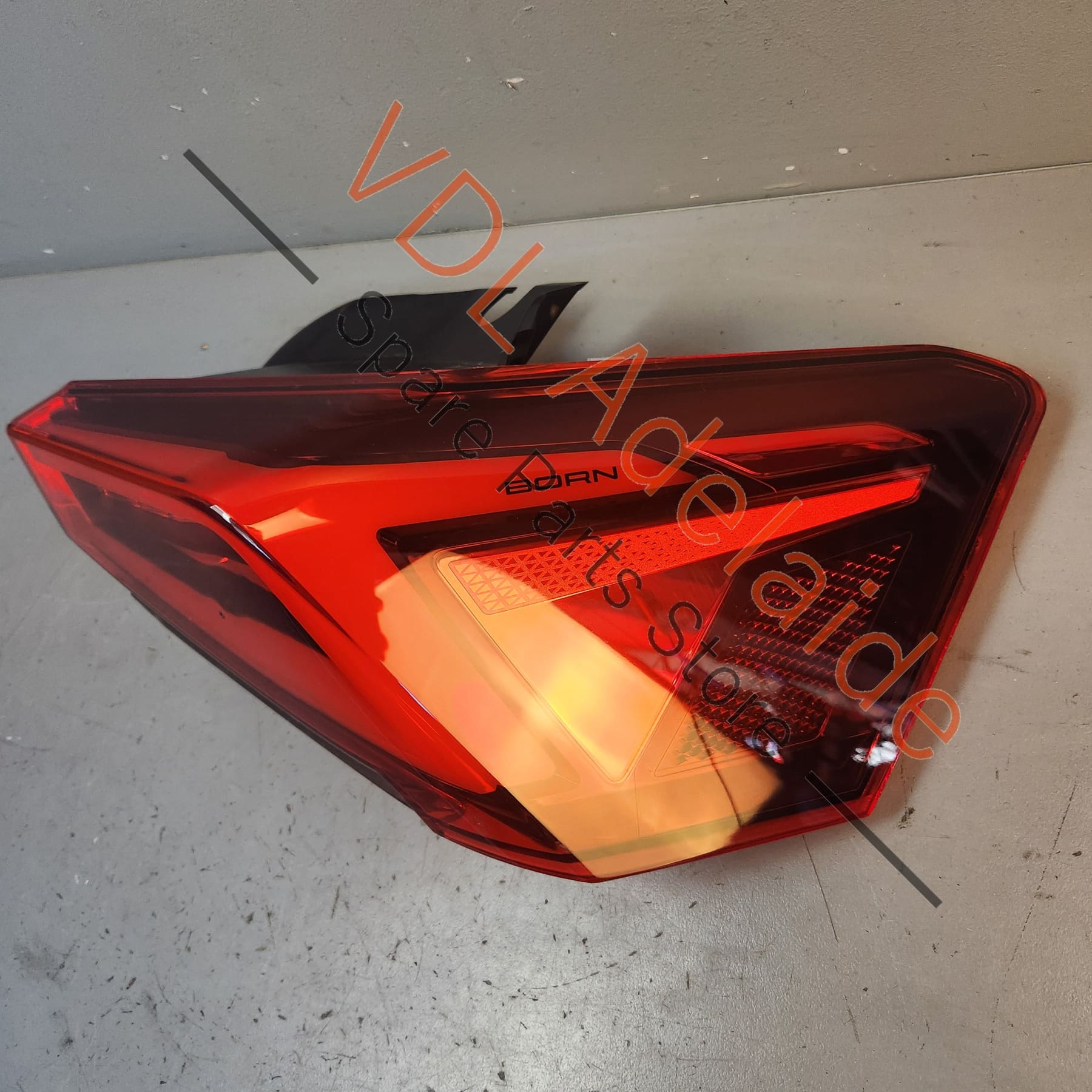 10E945096A     Cupra Born K11 Rear Right Tail Light 10E945096A