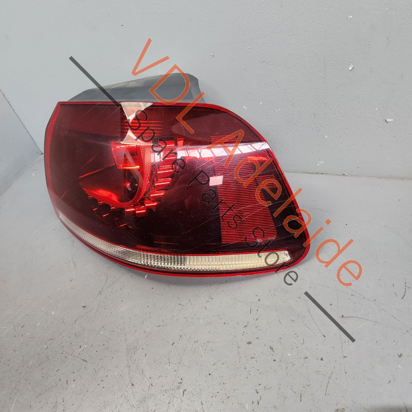 5K0945096Q    VW Golf MK6 R Genuine OEM LED Tail Light Right Outer 5K0945096Q