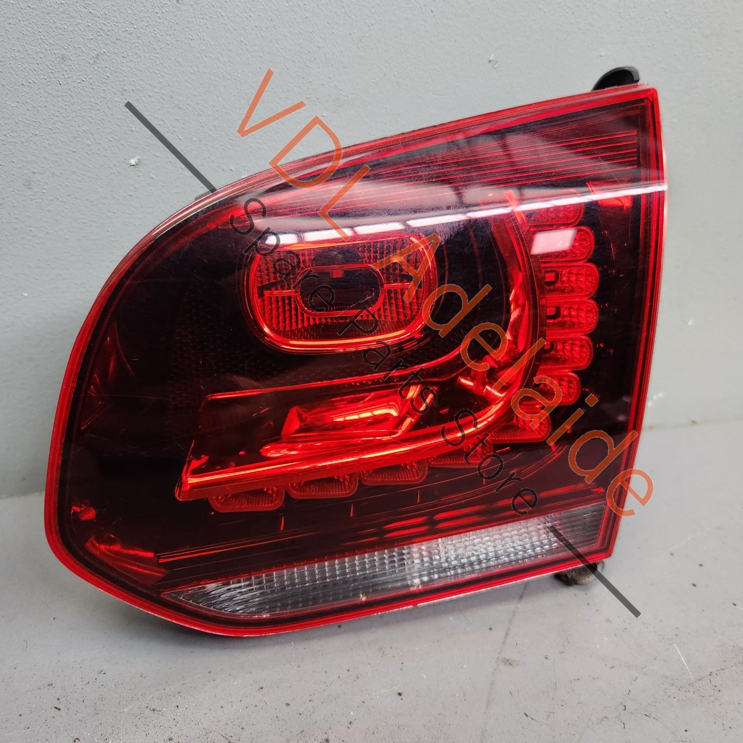 5K0945093AG    VW Golf MK6 R Genuine OEM LED Tail Light Right Inner 5K0945094AG