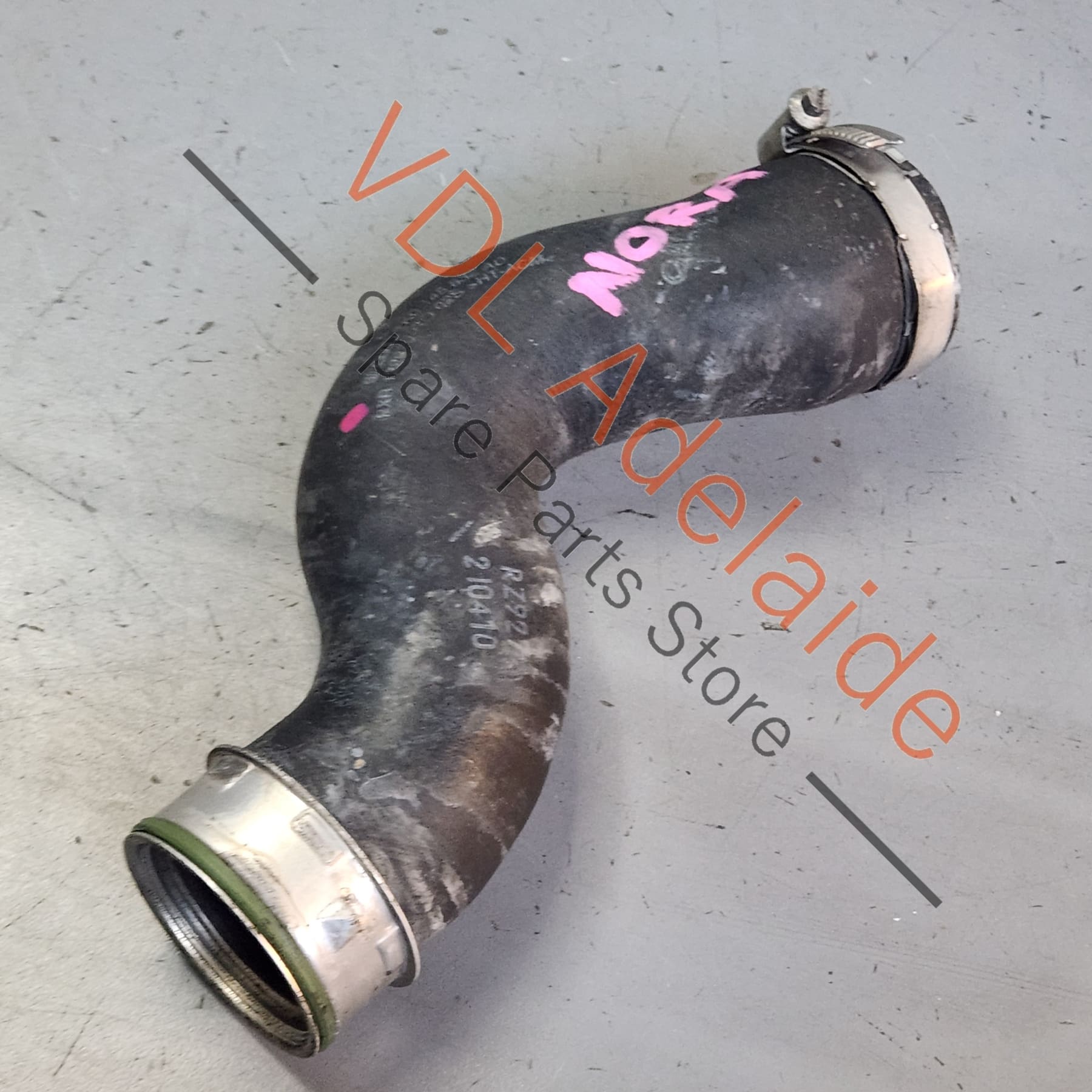 1K0145832AT 1K0145832AD   VW Golf MK6 Intercooler Connecting Hose 1K0145832AT 1K0145832AD