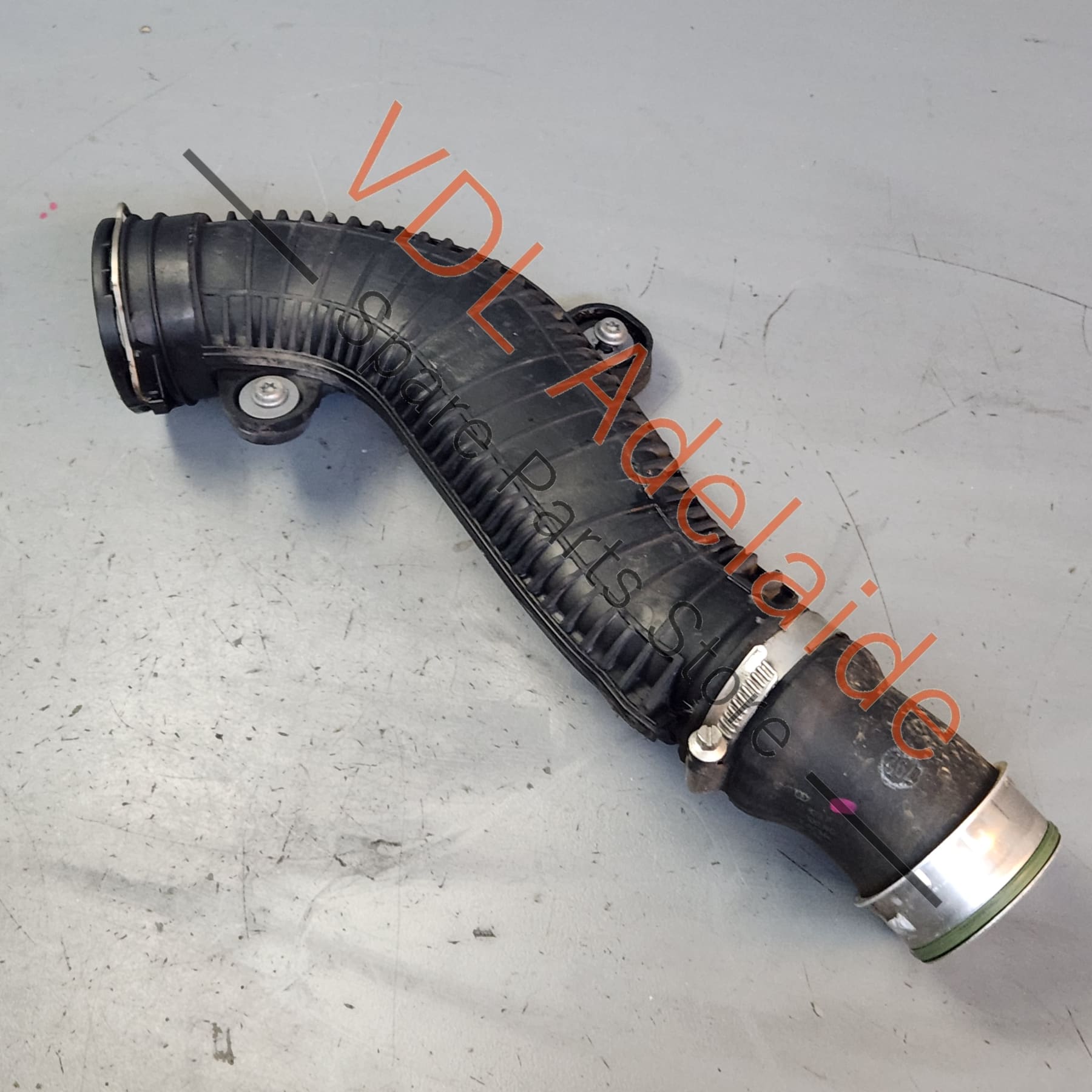 1K0145840R 1K0145840AF   VW Golf MK6 Intercooler Connecting Pipe Hose 1K0145840R 1K0145840AF