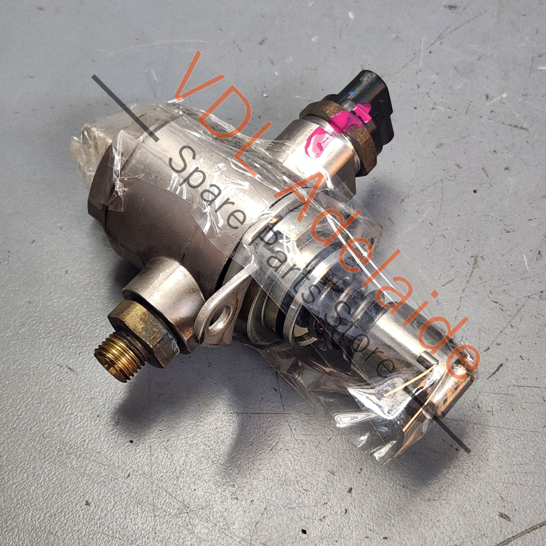 06J127025L 06J127025E   Genuine OEM VW Golf MK6 Gti Audi A3 S3 High Pressure Fuel Pump HPFP 06J127025E 06L127065 06J127025L Hitachi