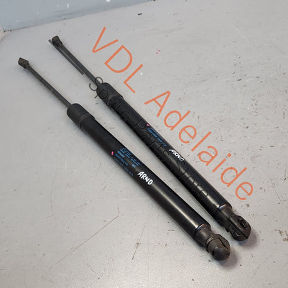 5G6827550G    VW Golf Mk7 Rear Boot Hatch Lift Gas Struts Pair 5G6827550C