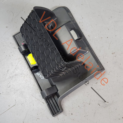 5G2857919    VW Golf MK7 Drivers Side RHS Glove Storage Compartment 5G2857919C 82V