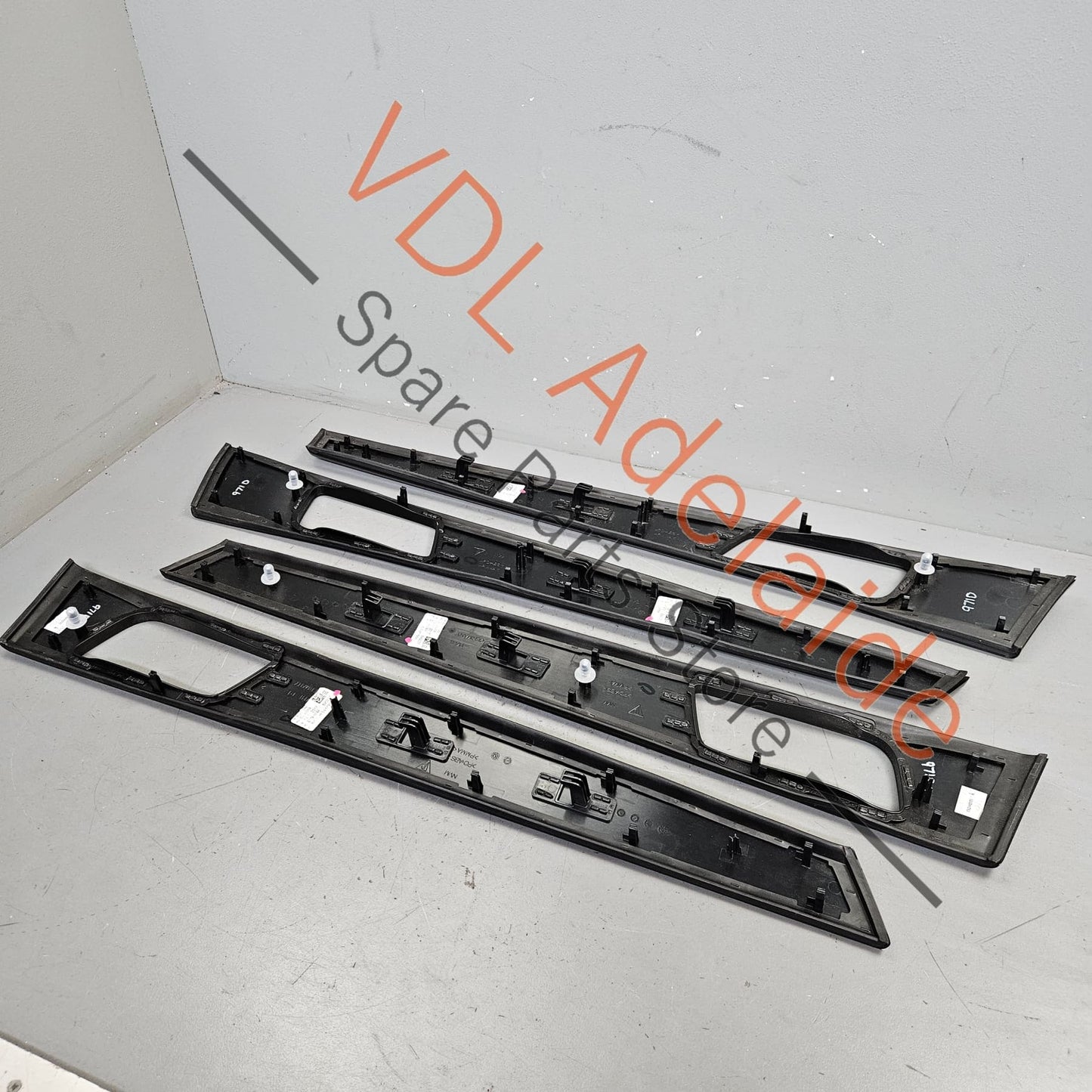 971867061KOV3 971867067BROV3    Porsche Panamera 971 Door Trim Insert Gloss Black Set of 4 971867067BR OV3 971867061K OV3