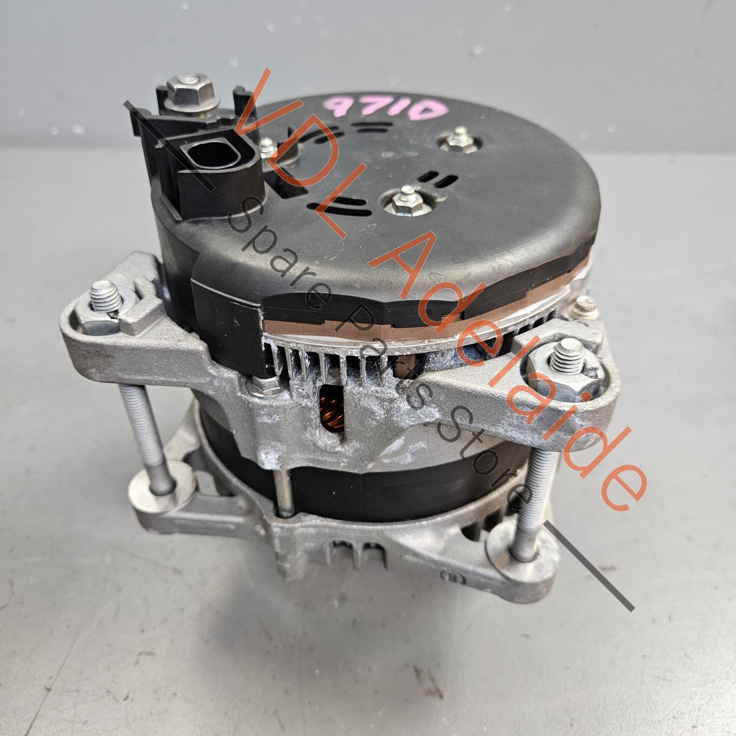 057903024B 9A790302400 PAB903024   Porsche Panamera 971 220A Alternator 9A790302400 PAB903024 9A790302400