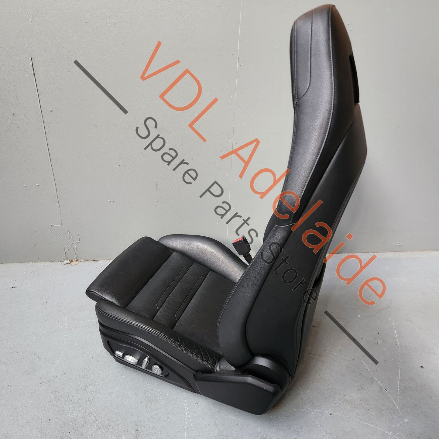 971880241C 971881805EGGDB    Porsche Panamera 971 Front Left Seat with Airbag 971881805EG GDB 971880241C