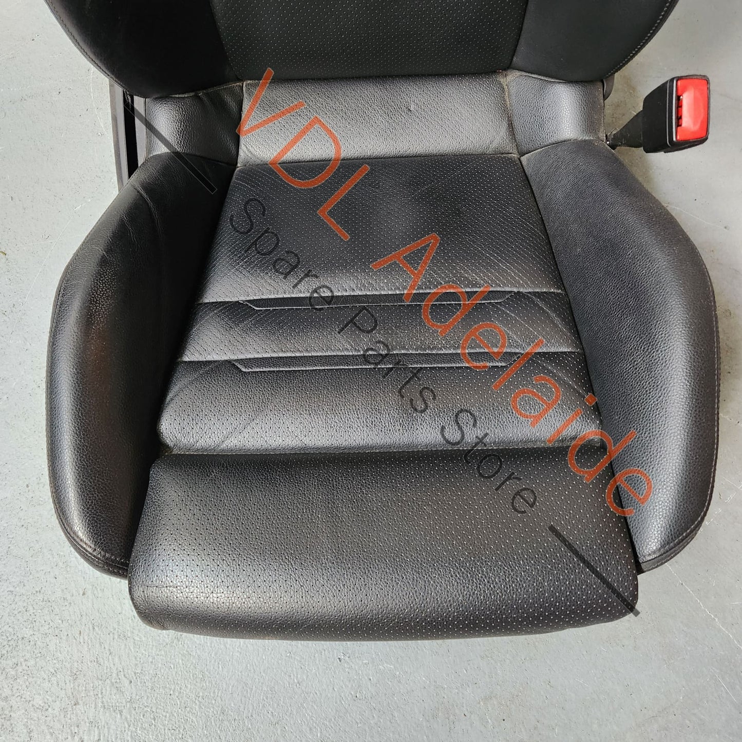 971880242C 971881806DAGDB    Porsche Panamera 971 Front Right Seat with Airbag 971881806DA GDB 971880242C