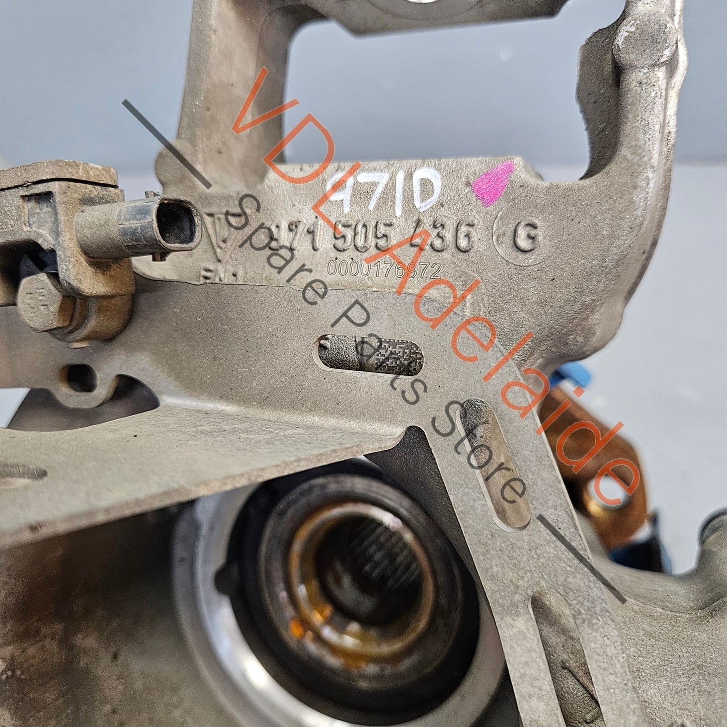 971505436G 971505436H 971505436B   Porsche Panamera Right Rear Suspension Hub Knuckle with Wheel Bearing 971505436B 971505436G