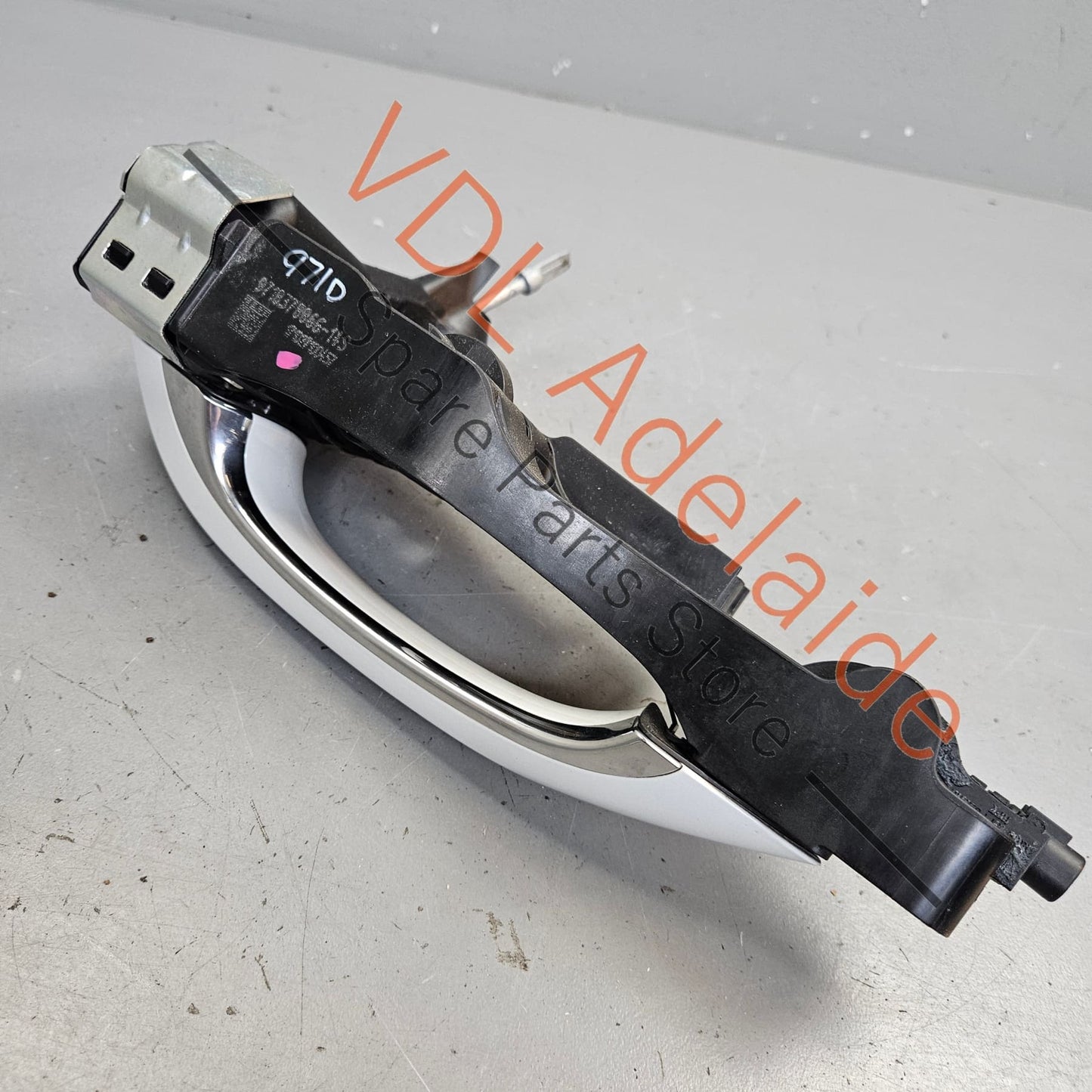 971837206FY 971800375GY    Porsche Panamera Right Front Exterior Door Handle 971800375GY 971837206FY G2X