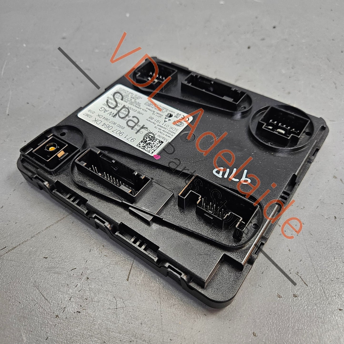 971907064DK PAA907064    Porsche Panamera 971 Body Control Module BCM 971907054DK PAA907064