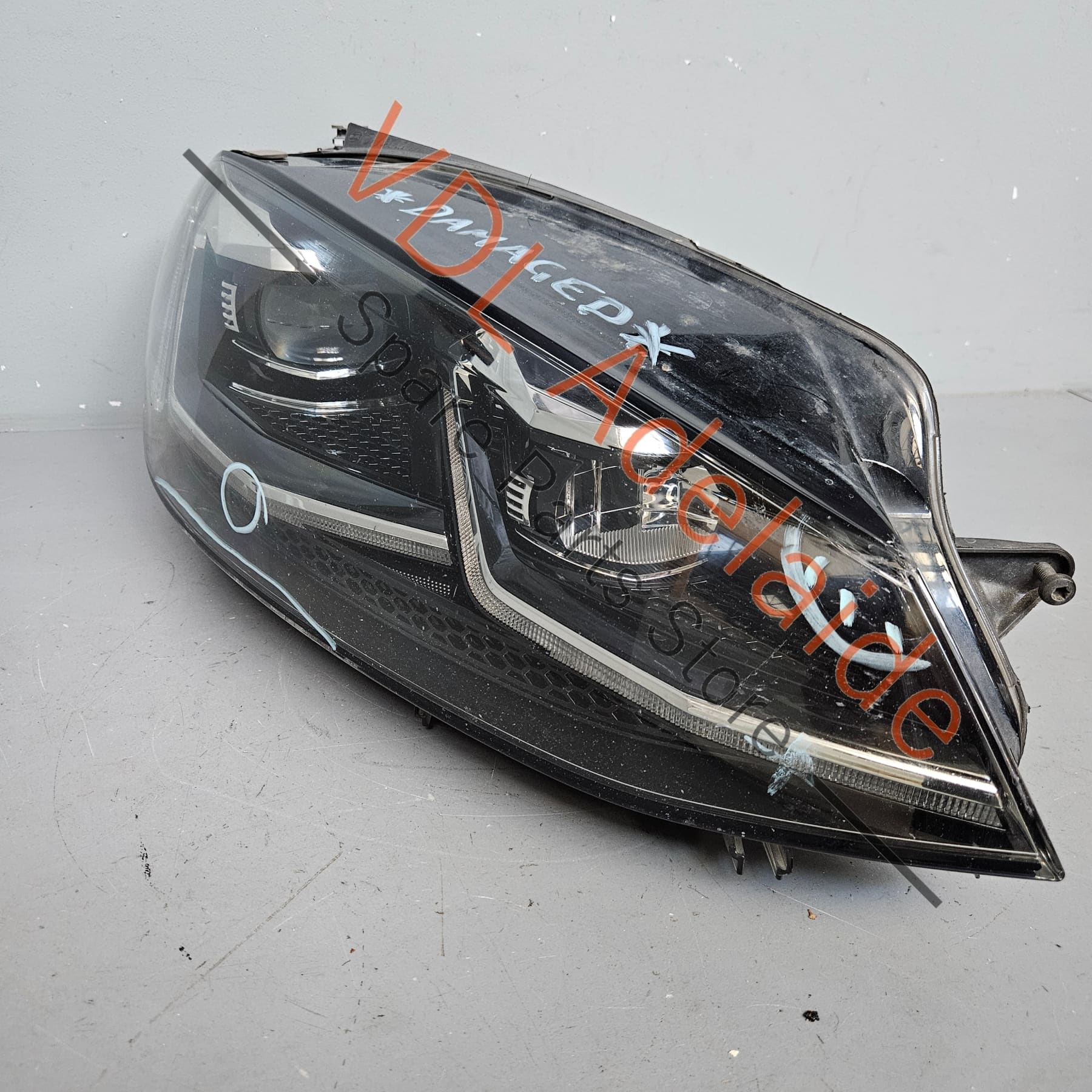 5G2941114C 5G2941082G   VW Golf R MK7.5 Facelift LED Headlight Head Light Right Side 5G2941114C 5G2941082G *DAMAGED STOCK*