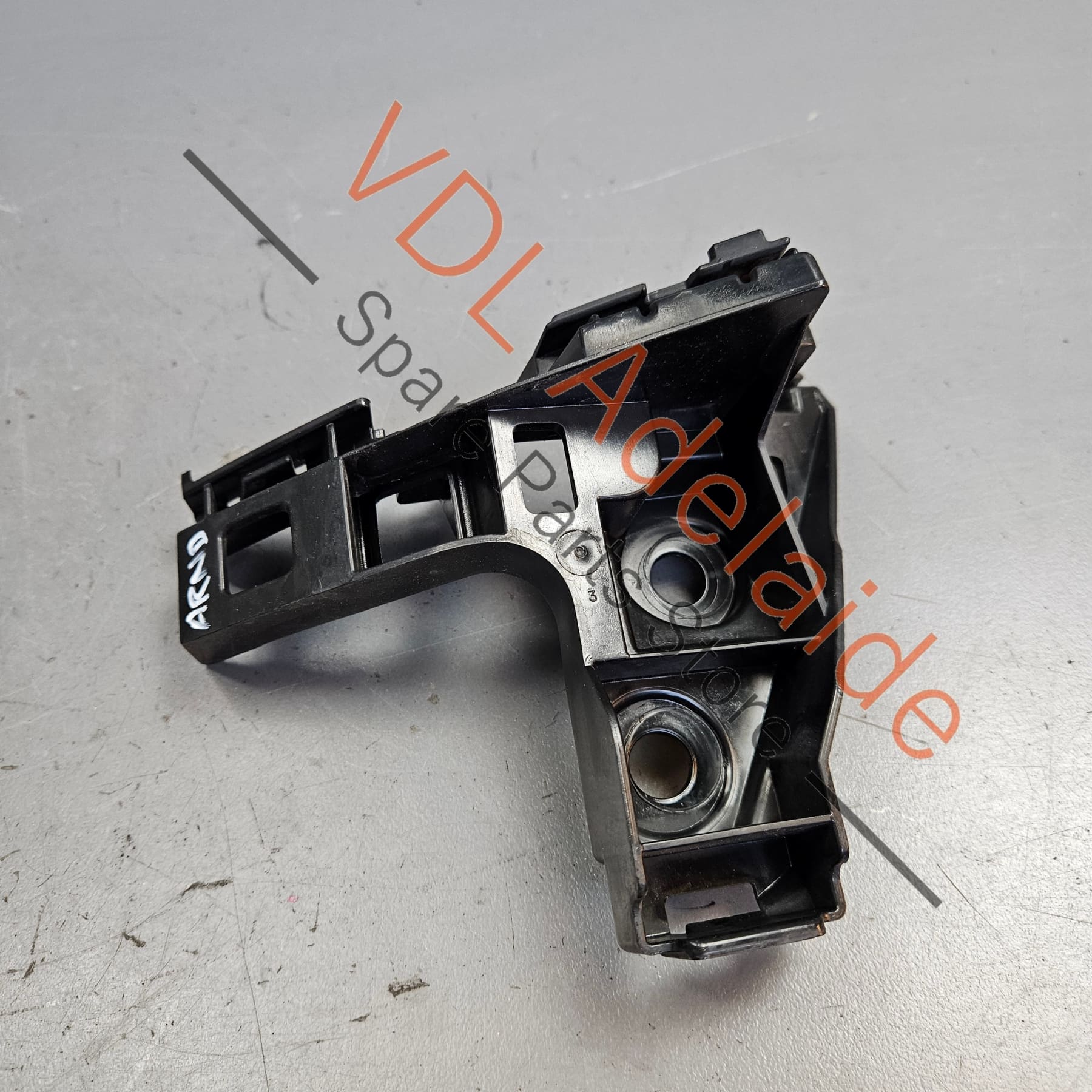 5G6807393A    VW Golf MK7 Rear Left Bumper Bar Bracket 5G6807393A