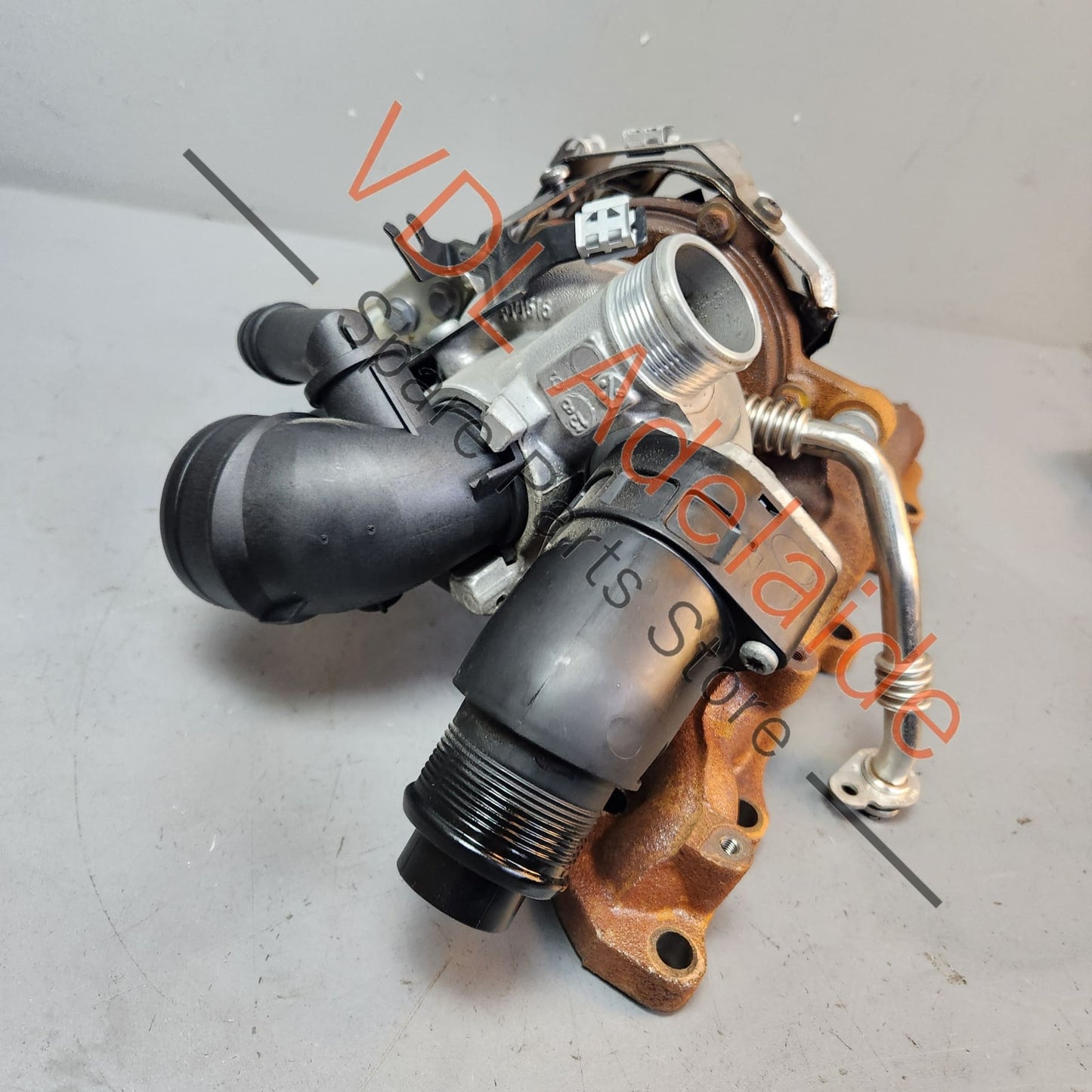 04L253020M    Genuine Volkswagen VW Golf  Tiguan Passat 2.0 TDI Turbocharger 04L253020M Diesel Turbo