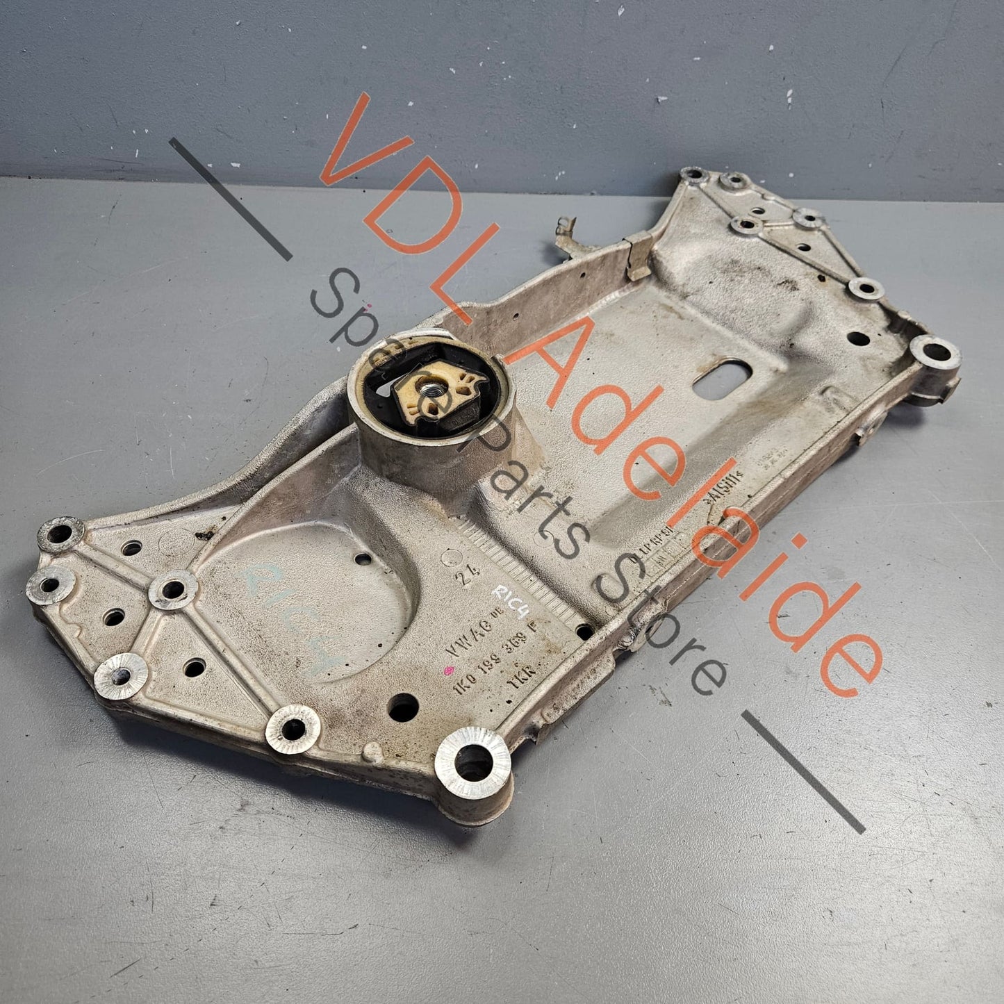 1K0199313J    VW Golf Aluminium Subframe Engine Cradle K-Frame 1K0199313J