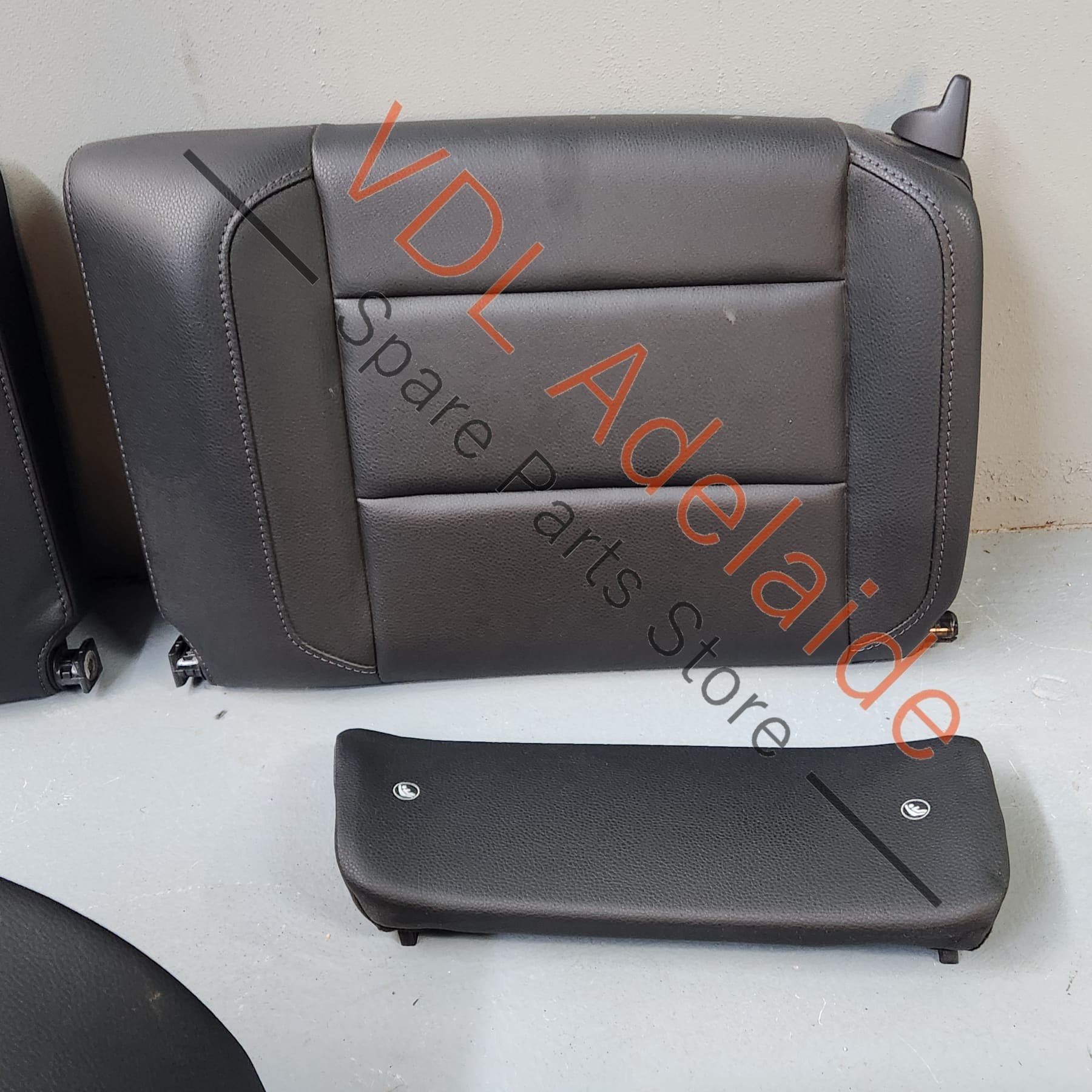 991522011461D0 991522051141D0   Porsche 911 991 Complete Rear Seat Black Leather Jump Emergency Seat