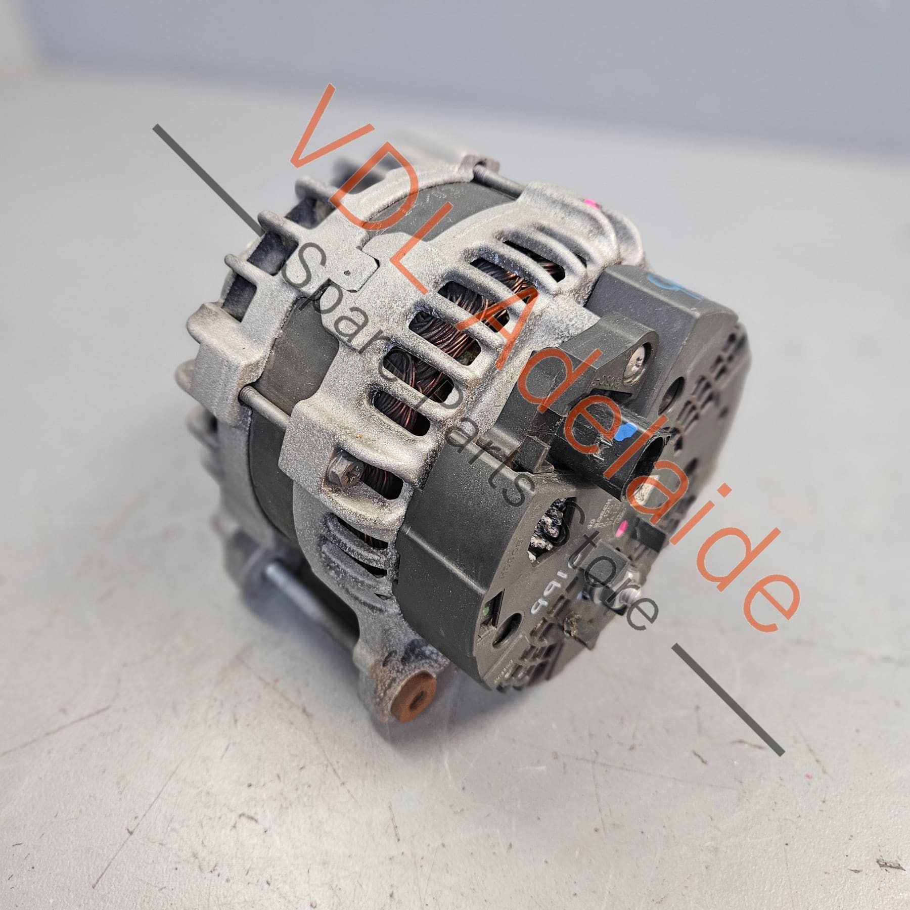 9A160301802 9A160301801   Porsche 911 991 Alternator 150A BOSCH 9A160301802