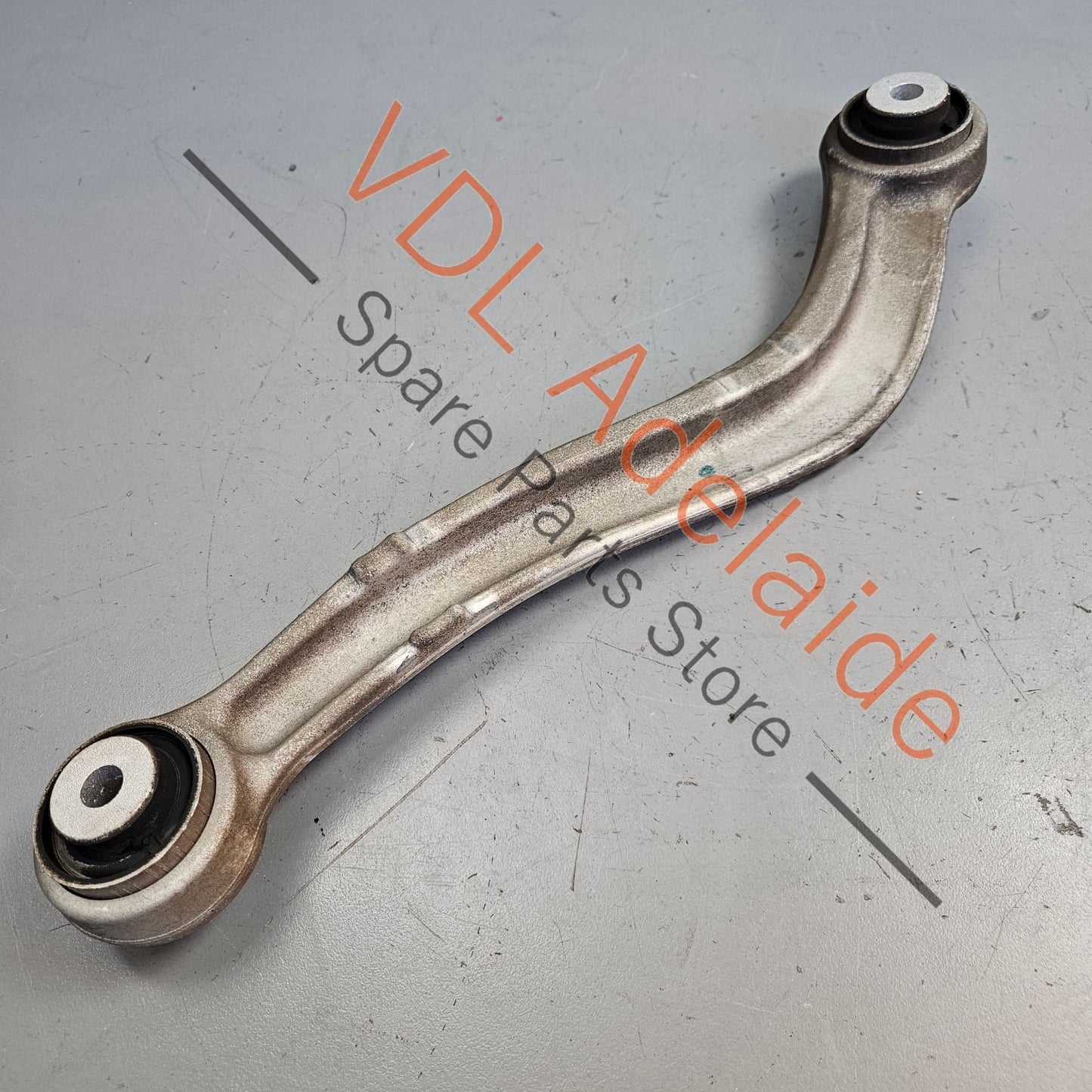 99133114302 99133104303   Porsche 911 Rear Left Lower Suspension Wishbone Control Arm 99133114302 99133104303