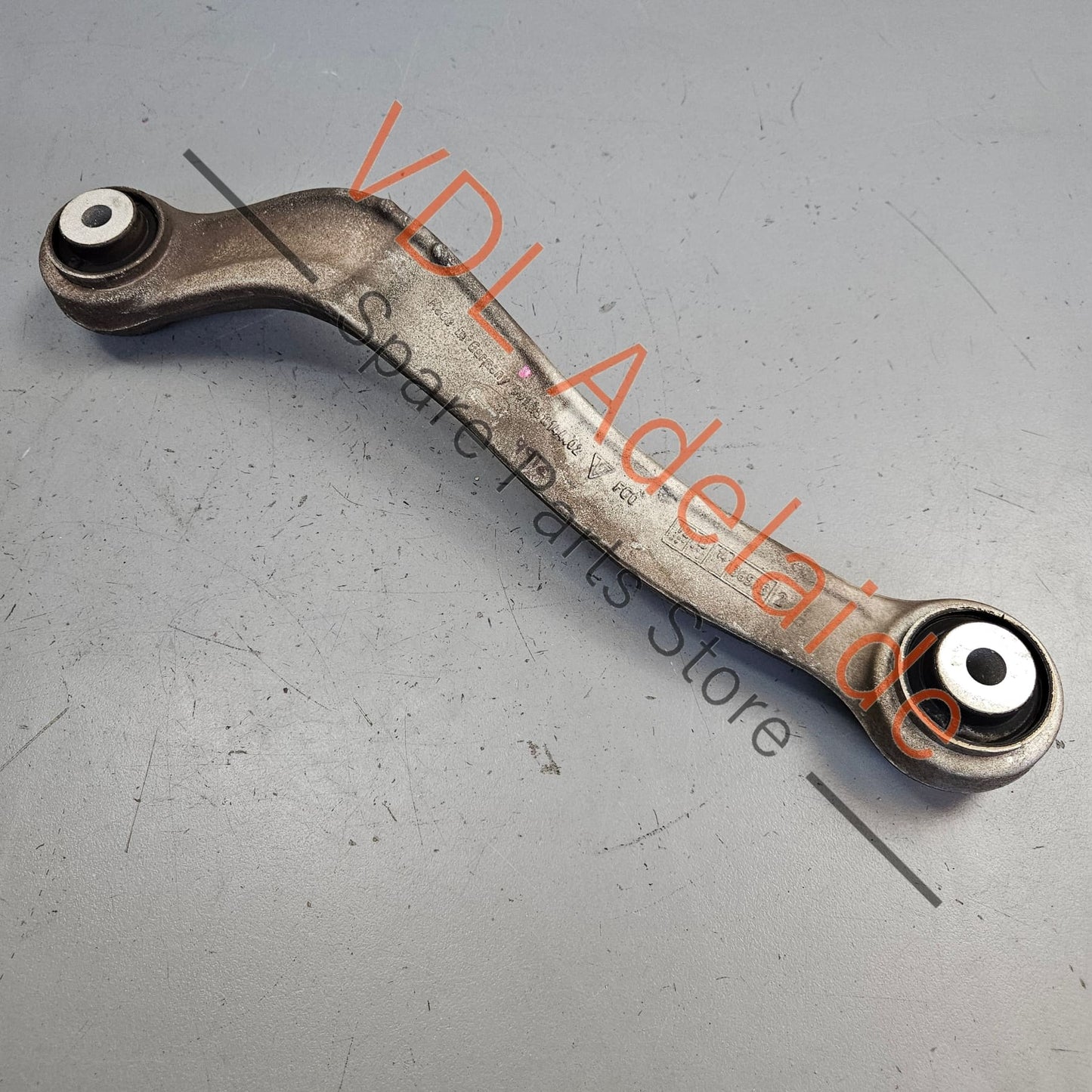 99133114402 99133104420   Porsche 911 Rear Right Lower Suspension Wishbone Control Arm 99133114402 99133104403