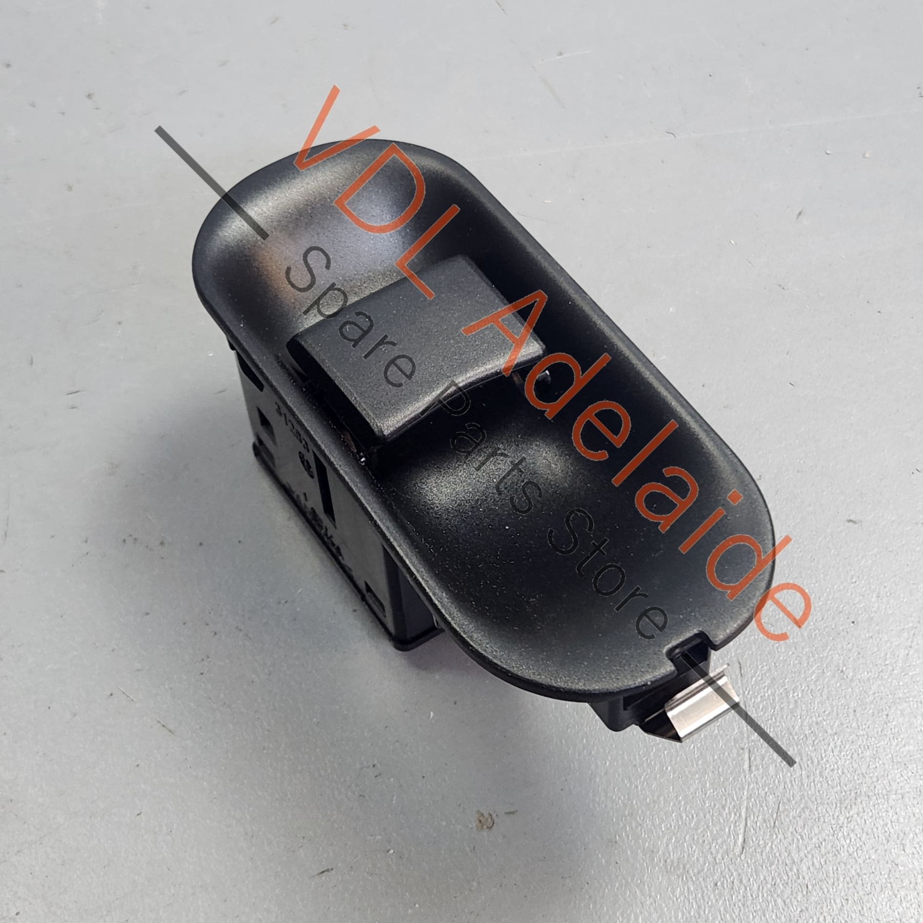 7PP953519FIVI    Porsche 911 991 Electric Steering Column Adjustment Switch 7PP953519F  IVI