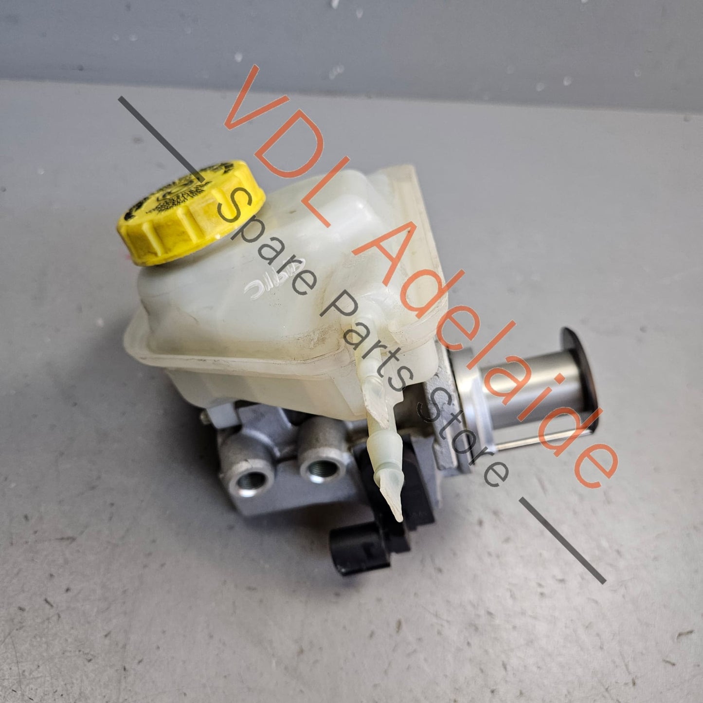 99135513029 99135513027   Porsche 911 991 Brake Master Cylinder 99135513029