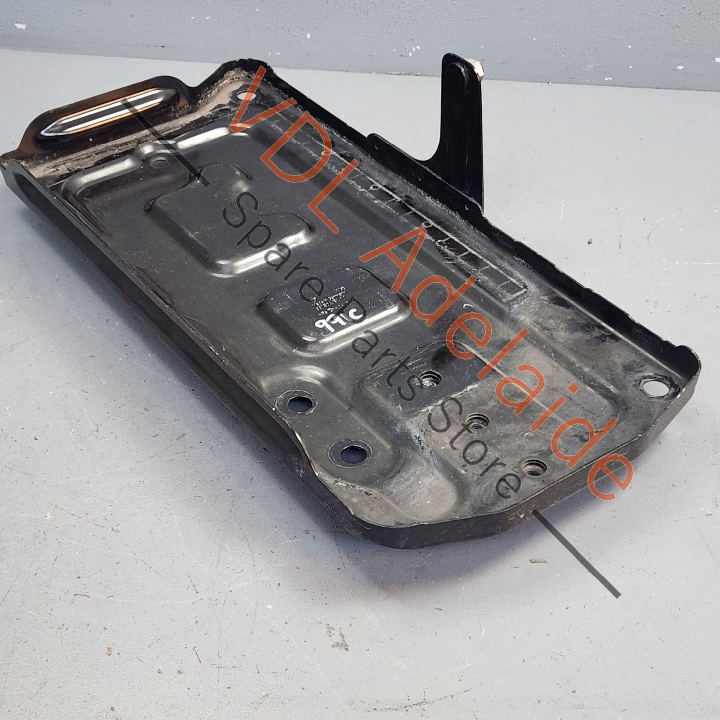 99150415111    Porsche 911 991 Battery Retaining Bracket 99150415111 for RHD