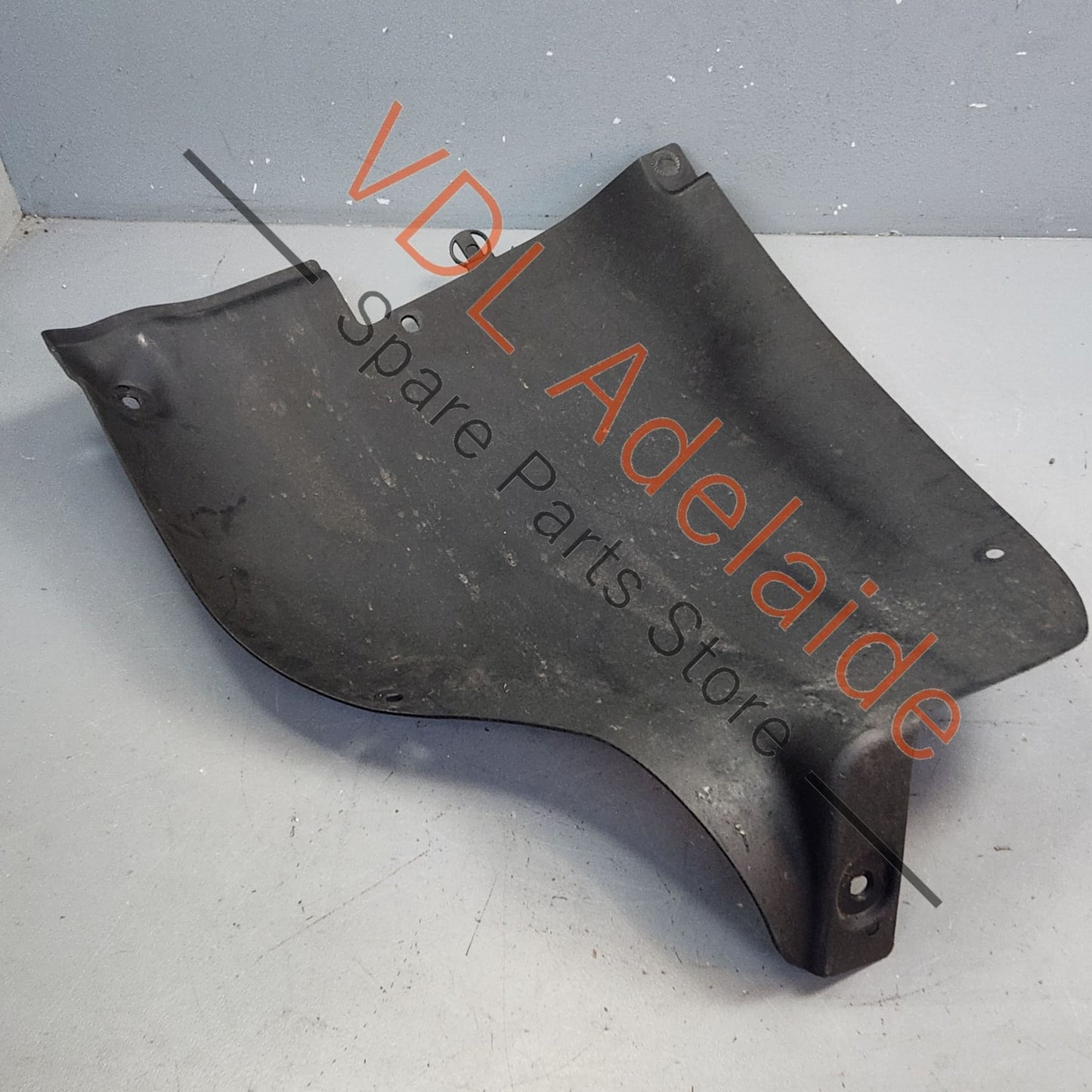 99150450904    Porsche 911 Left Rear Wheel Housing Liner 99150450904 99150450901