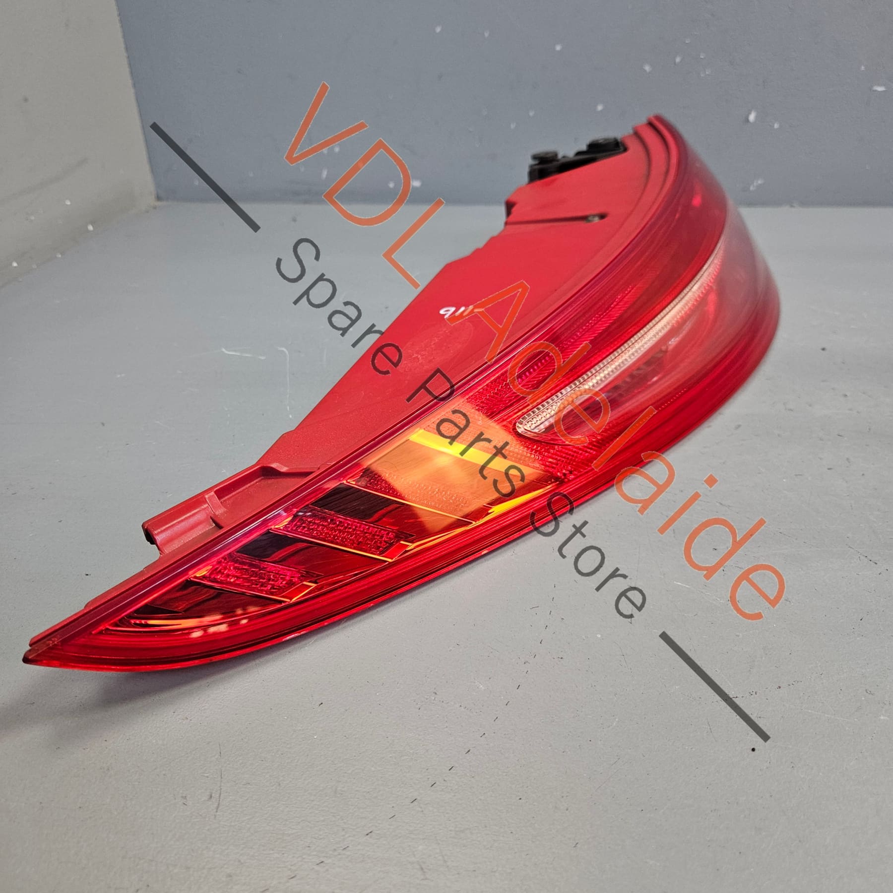 99163114316 99163114312   Porsche 911 991.1 Rear Left Tail Light Taillight 99163114316