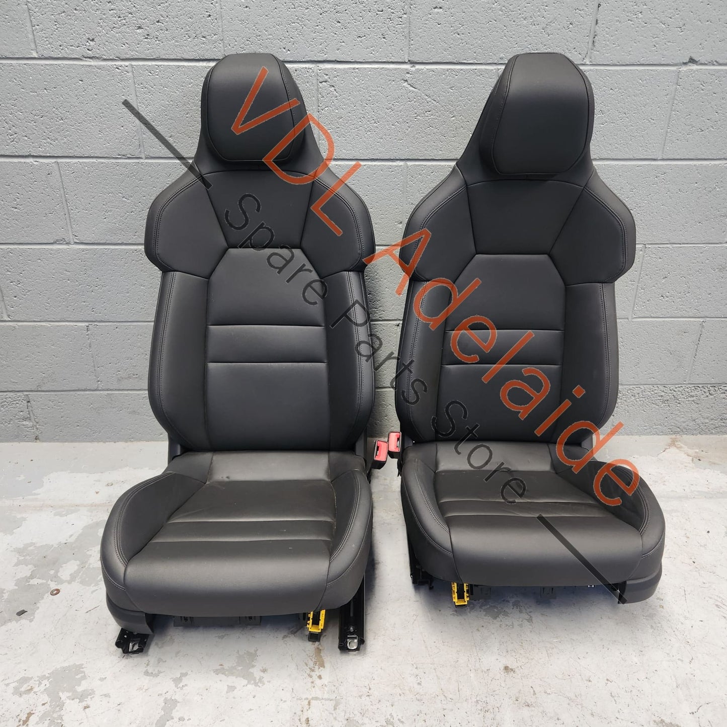      Audi E-Tron GT 2023 Pair of Front Seats Leather Heated 6,816km