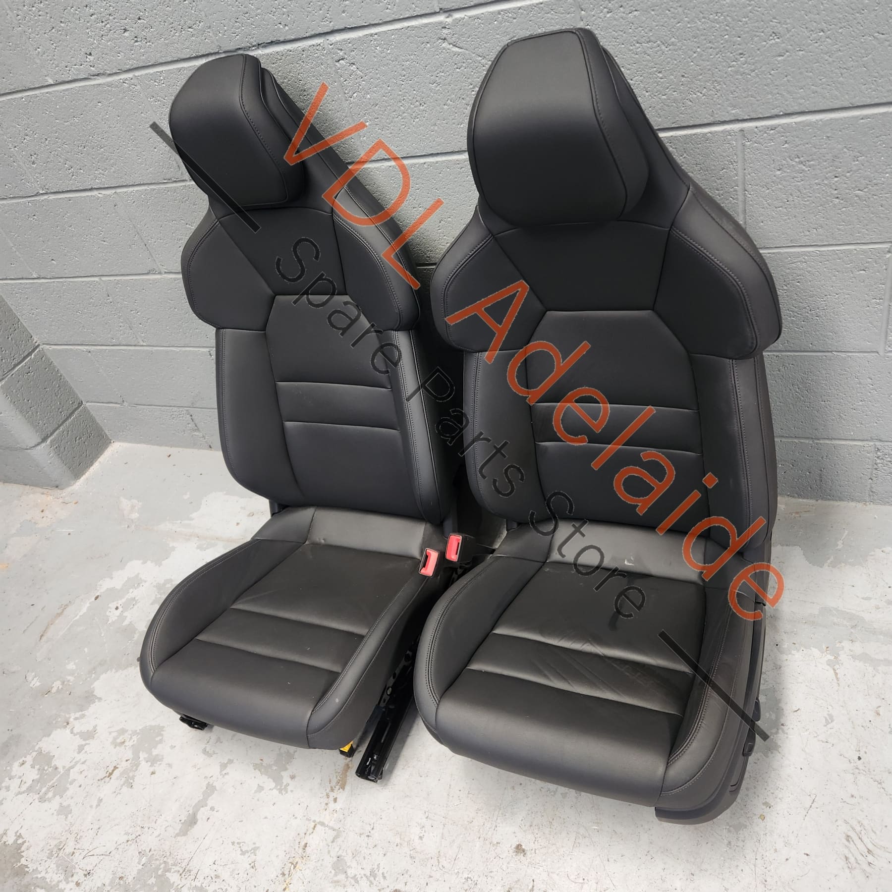      Audi E-Tron GT 2023 Pair of Front Seats Leather Heated 6,816km