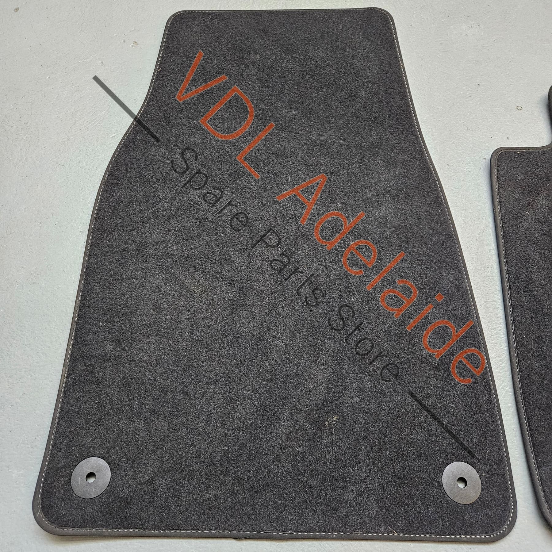 4J3864435COS5 4J3864435C   Genuine Floor Mat Set Audi e-Tron 4J3864435C OS5